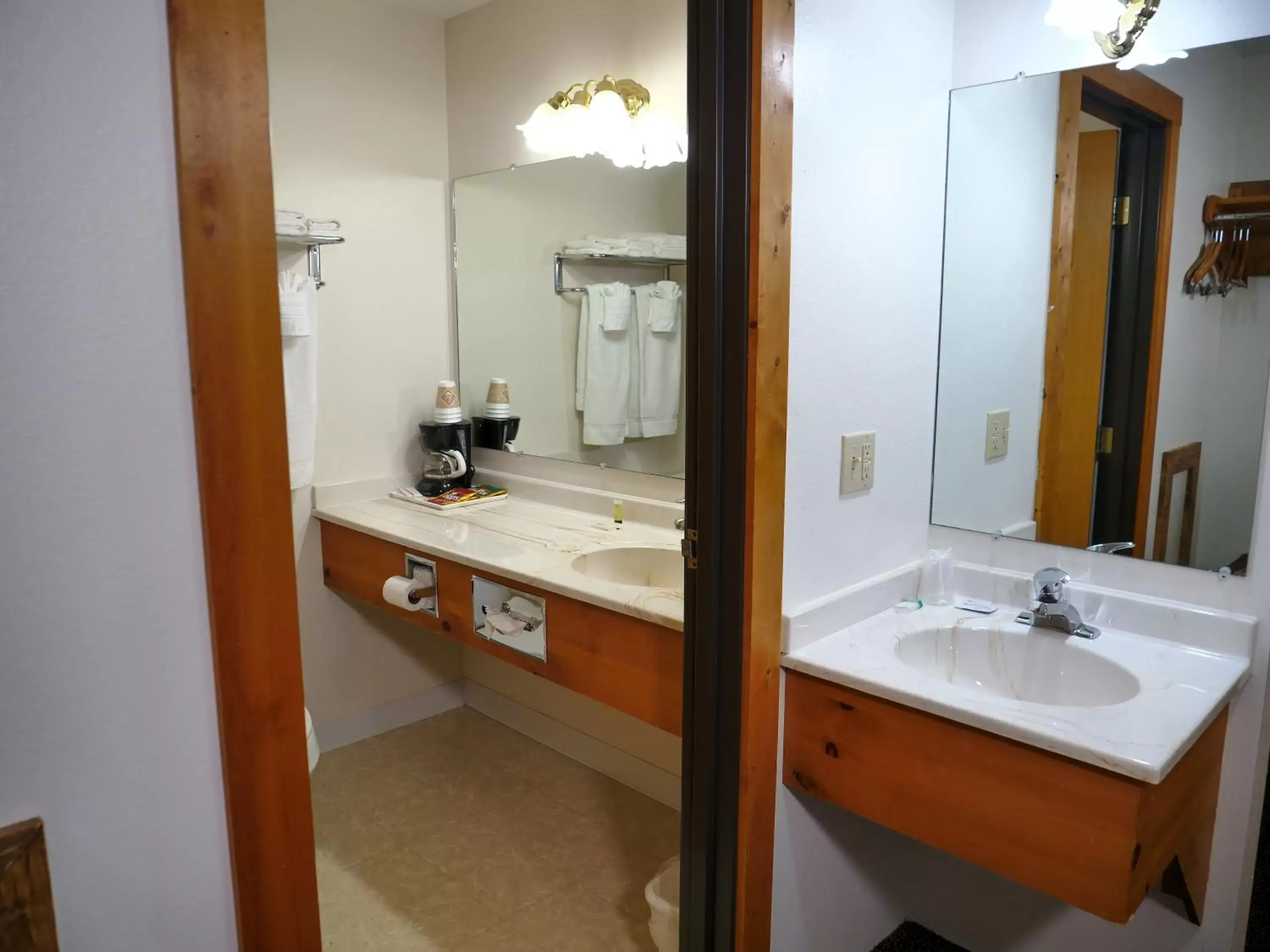 Bathroom in Range Country Lodging