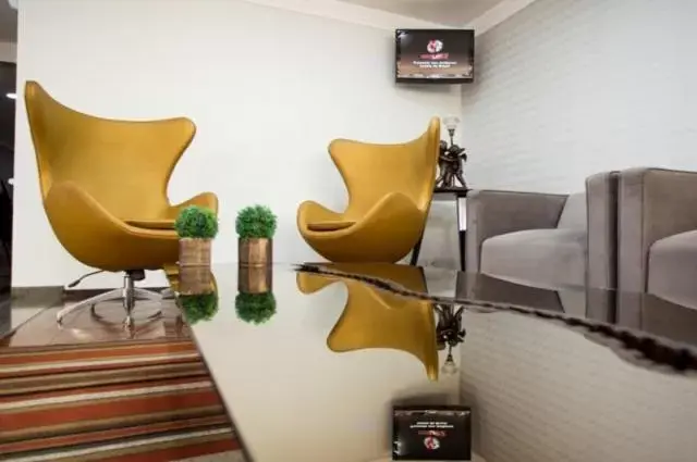 Living room in LEON PARK HOTEL e CONVENÇÕES - Melhor Custo Benefício