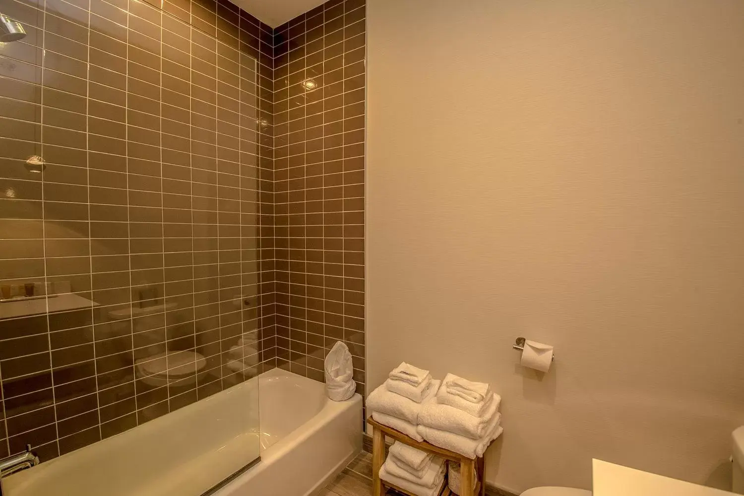 Bathroom in The Chandler at White Mountains, Ascend Hotel Collection