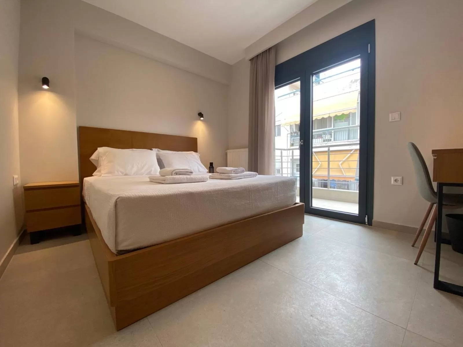 Bedroom, Bed in Toumba apartments