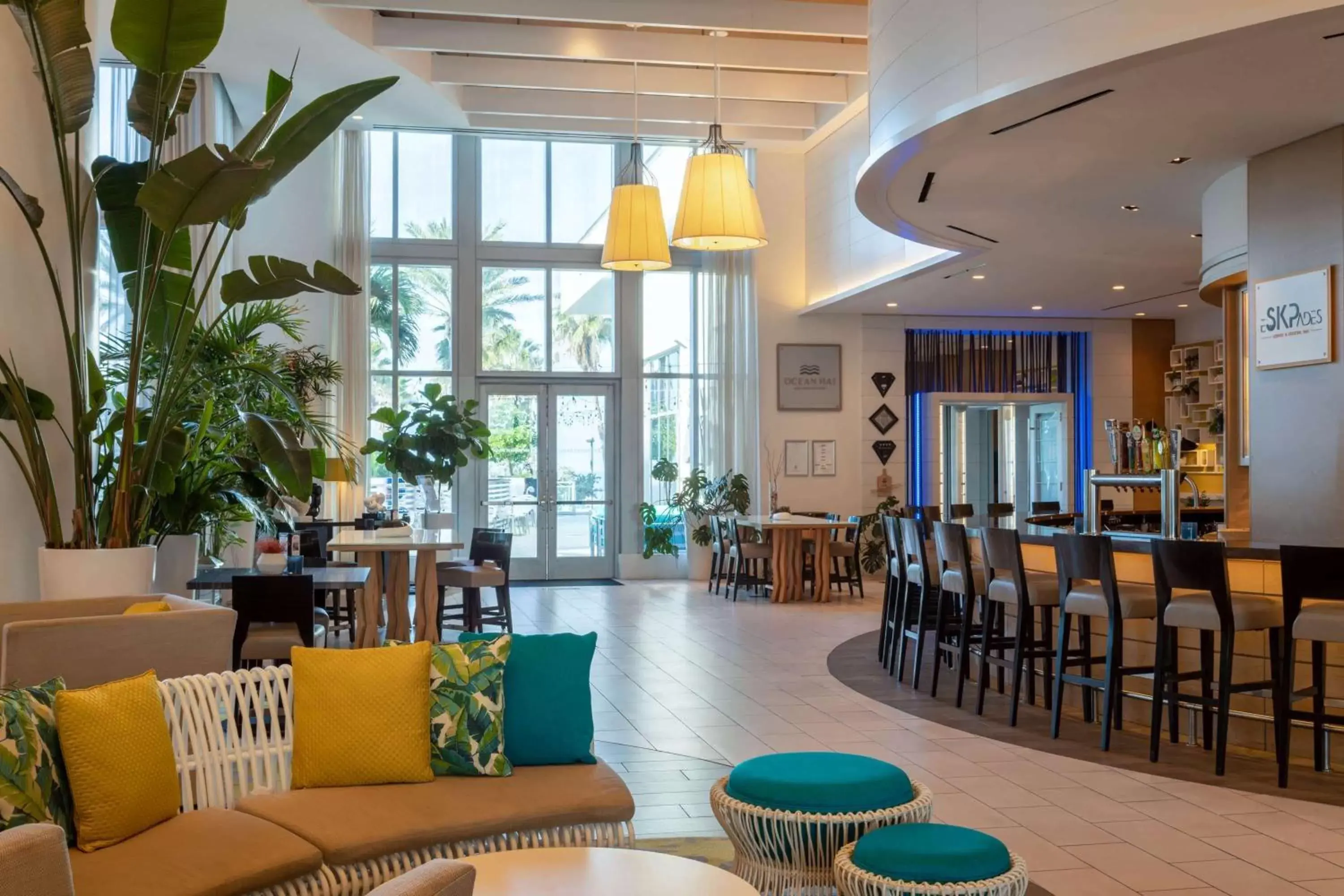 Lobby or reception, Lounge/Bar in Wyndham Grand Clearwater Beach