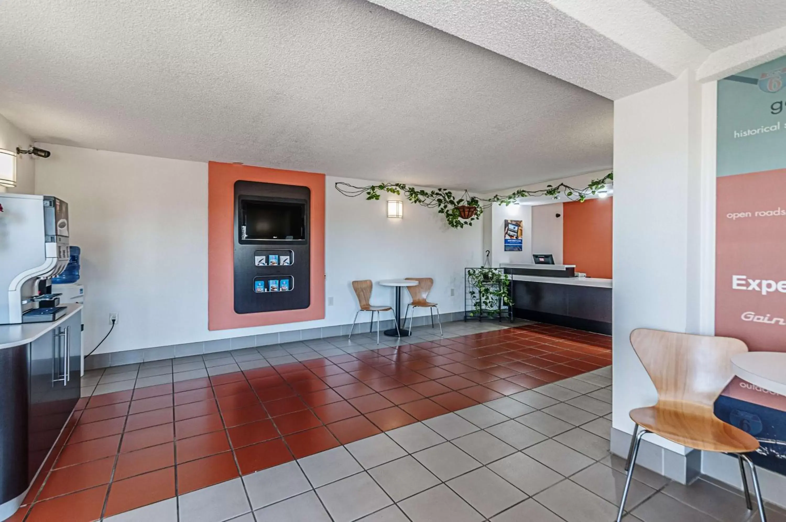 Communal lounge/ TV room, Lobby/Reception in Motel 6-Martinsburg, WV