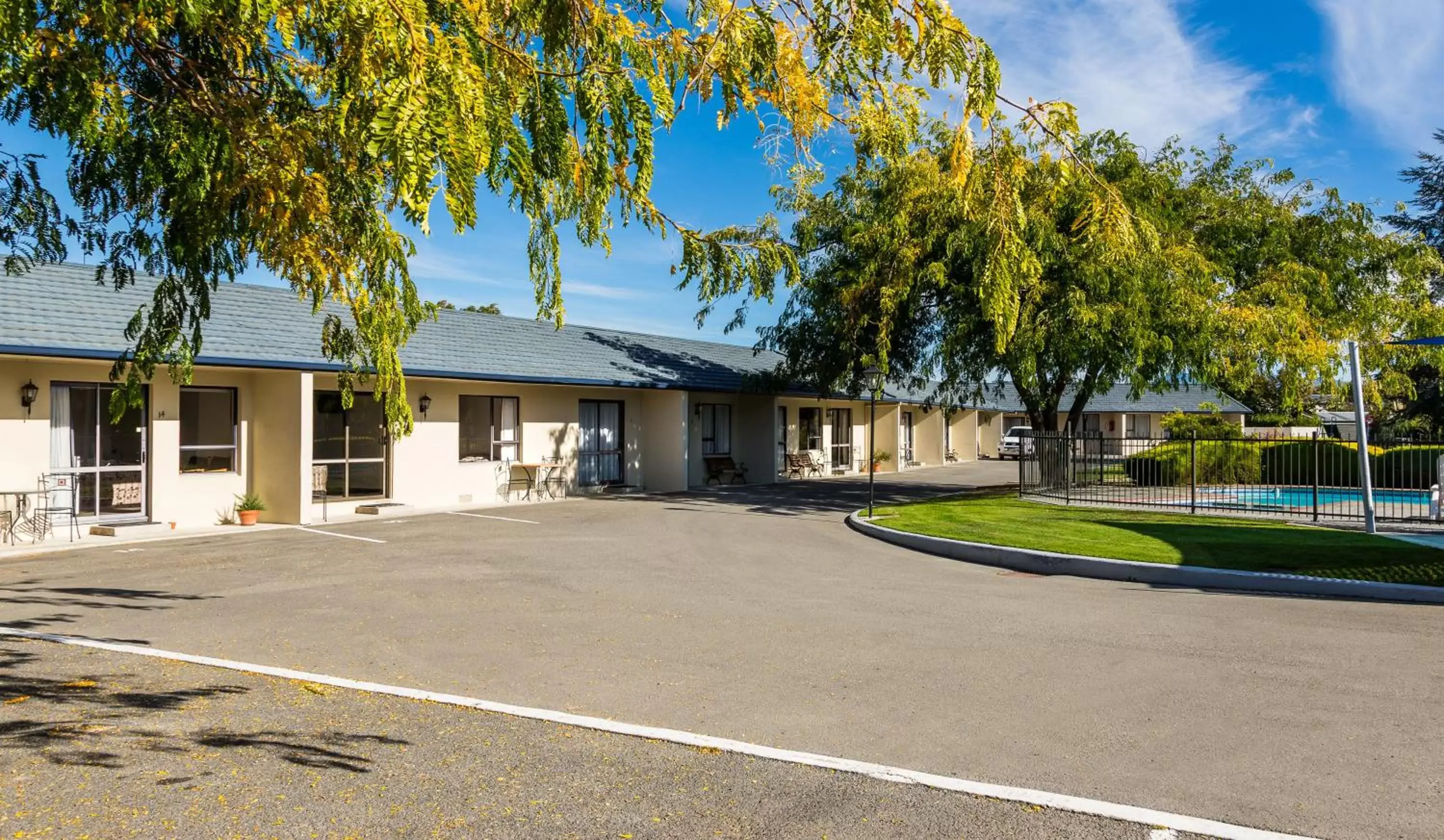 Facade/Entrance in Cherylea Motel