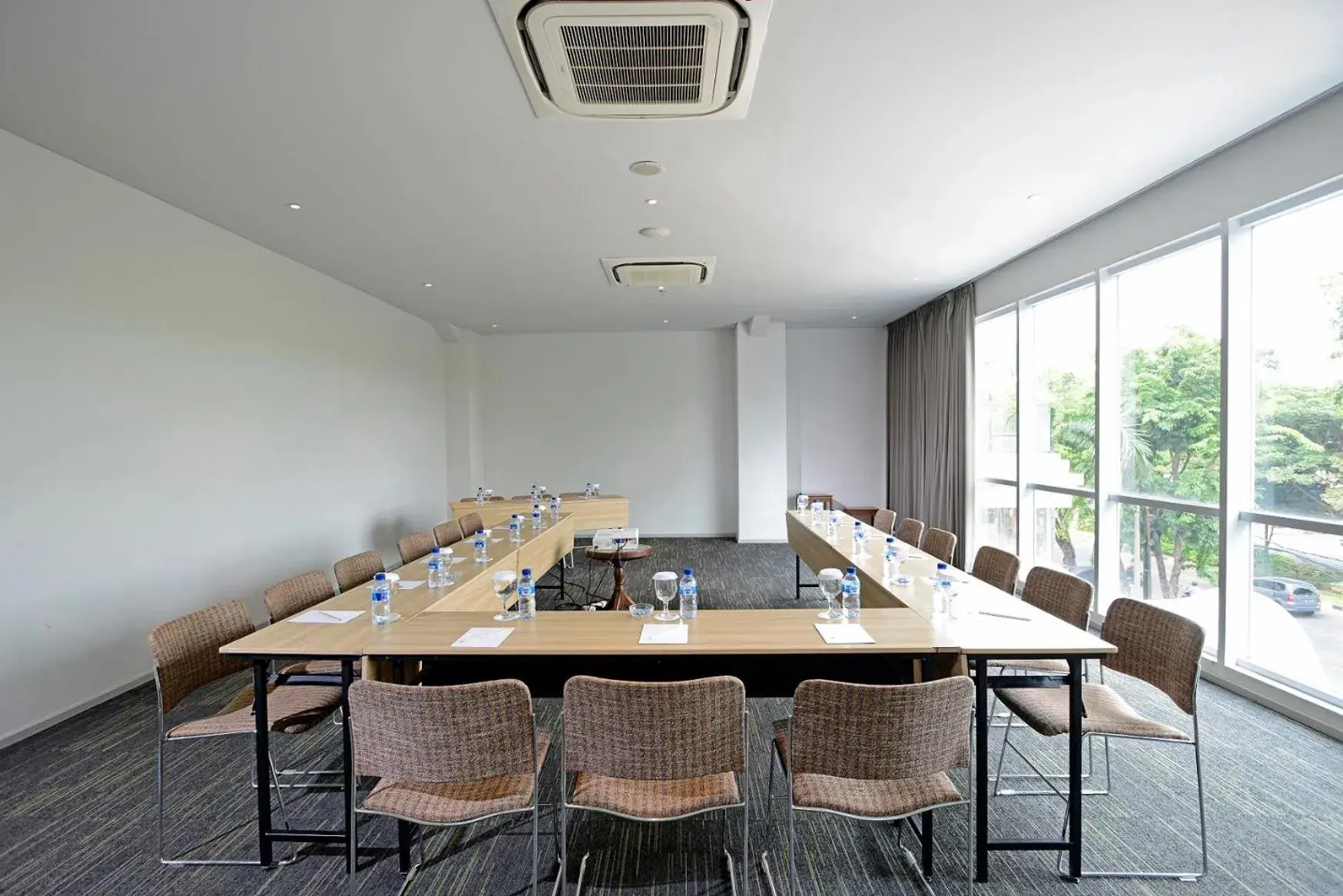 Meeting/conference room in La Lisa Hotel Surabaya