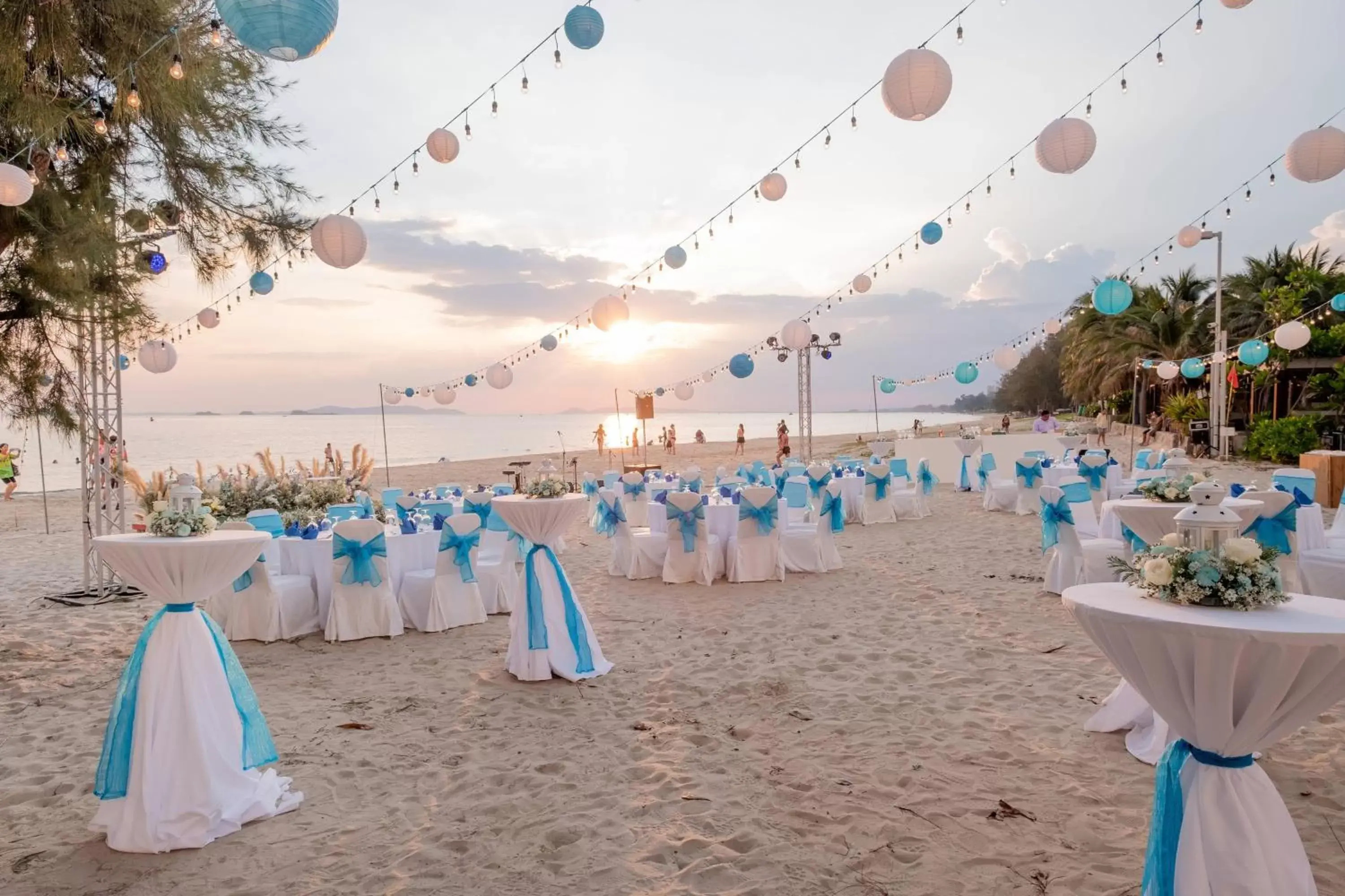 Beach, Banquet Facilities in Rayong Marriott Resort & Spa