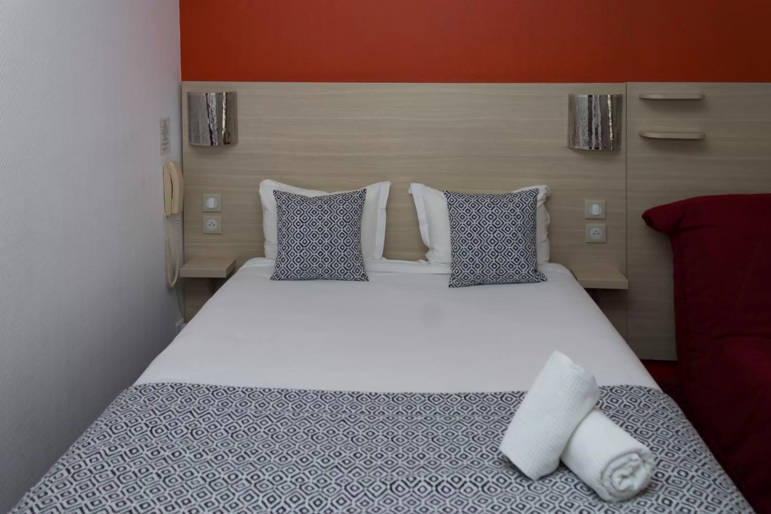 Bed in Hôtel de Paris La Défense