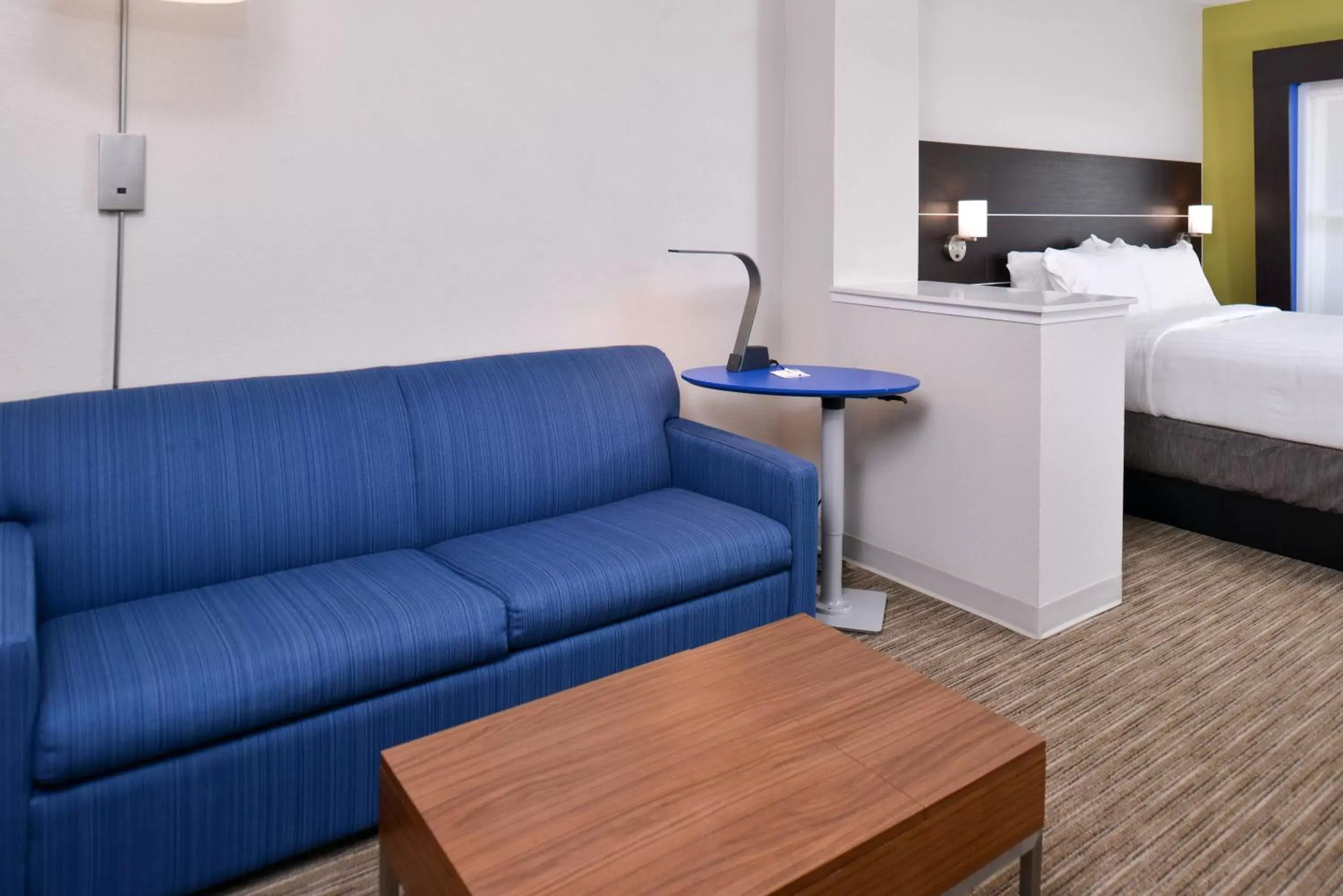 Photo of the whole room, Seating Area in Holiday Inn Express & Suites Corpus Christi-N Padre Island, an IHG Hotel