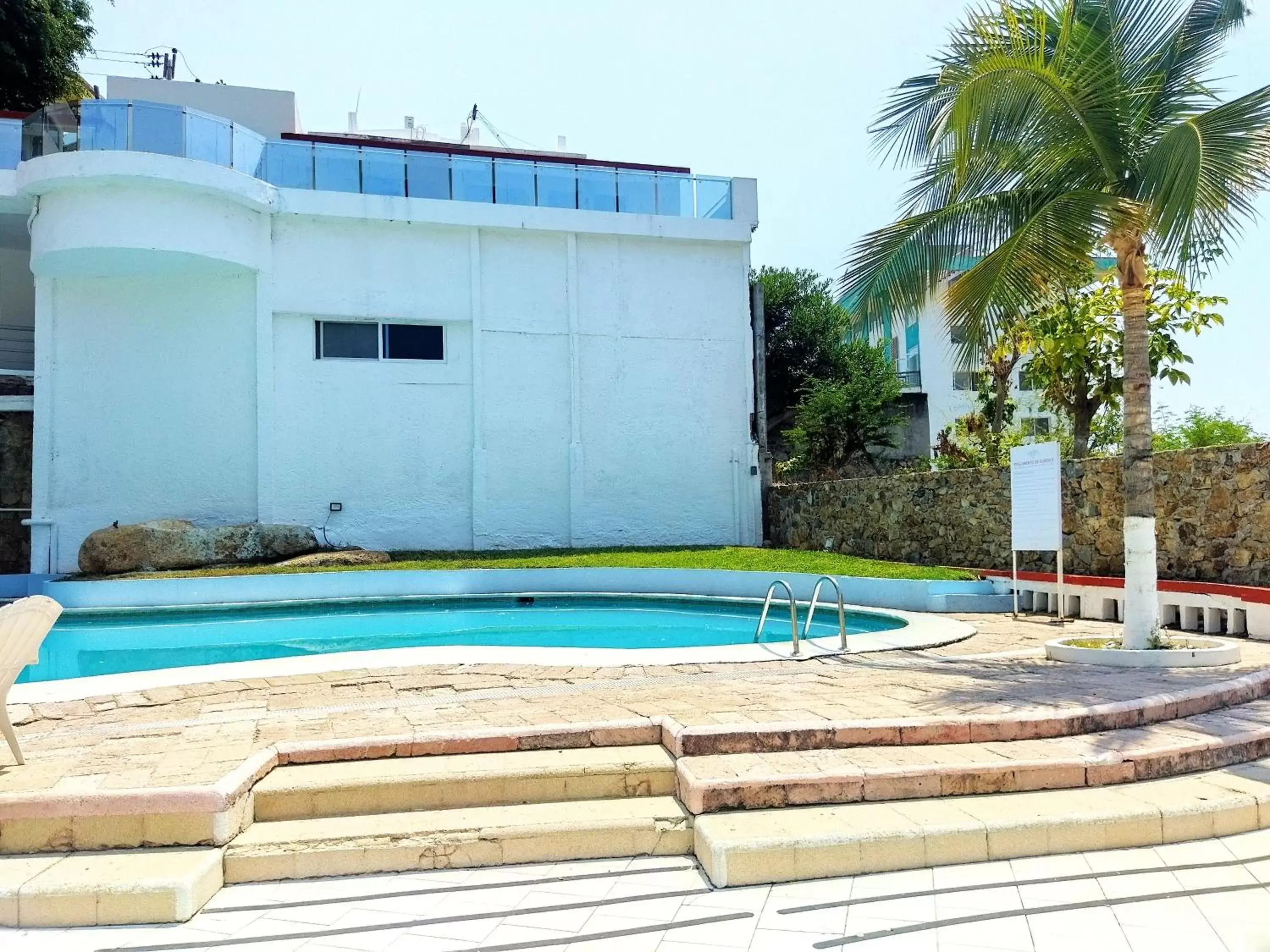 Swimming Pool in Hotel Aristos Acapulco