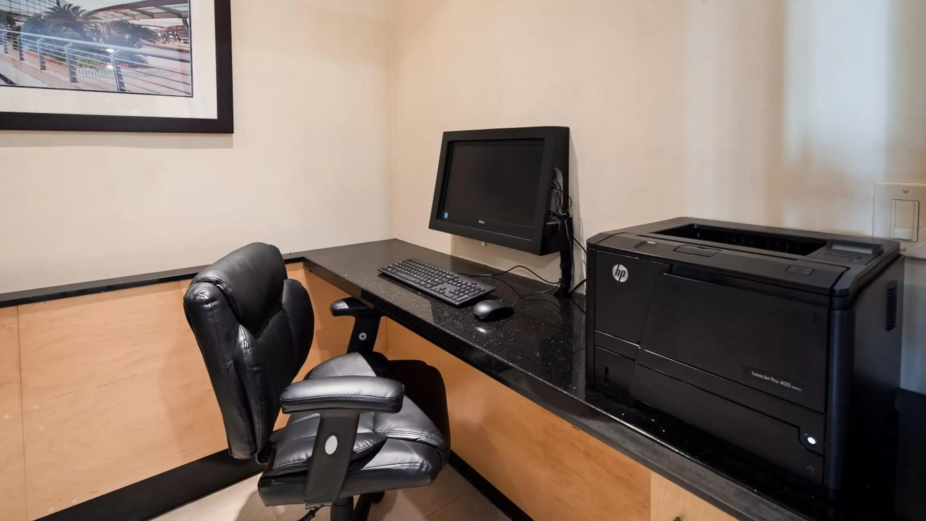 Business facilities in Best Western Plus Orange County Airport North