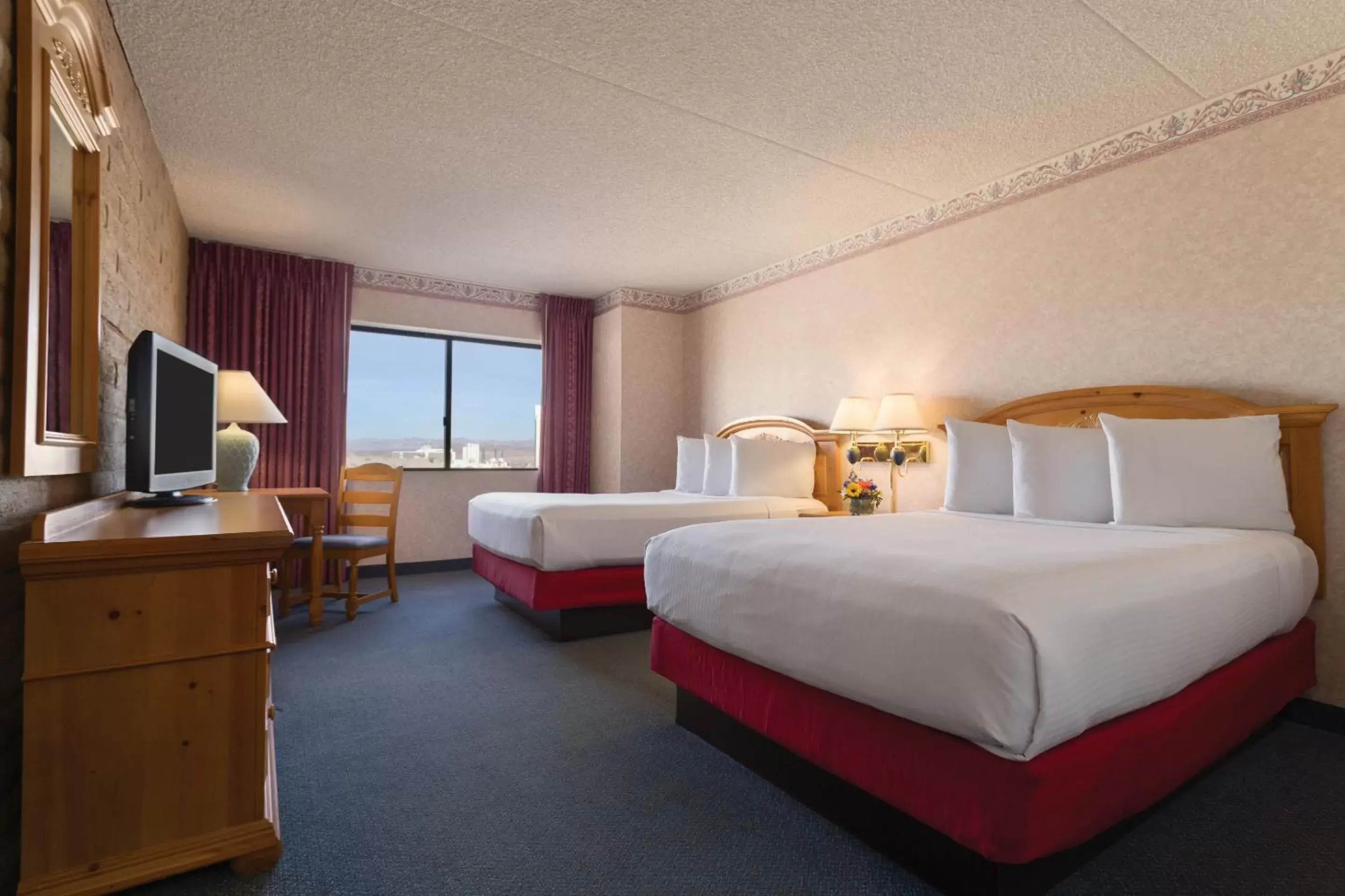 Bedroom in Harrah's Laughlin Beach Resort & Casino