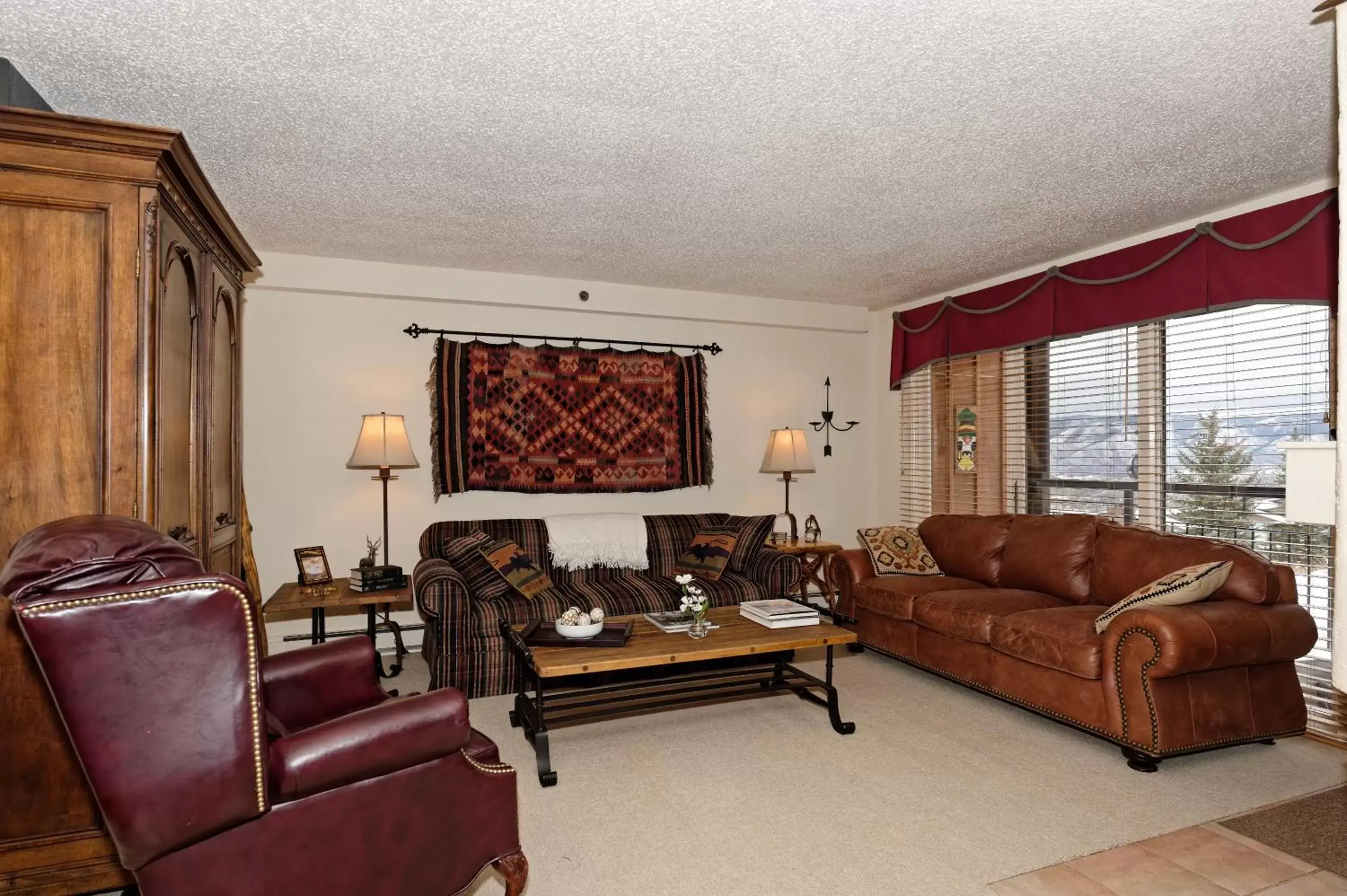 Living room, Seating Area in The Crestwood Snowmass Village