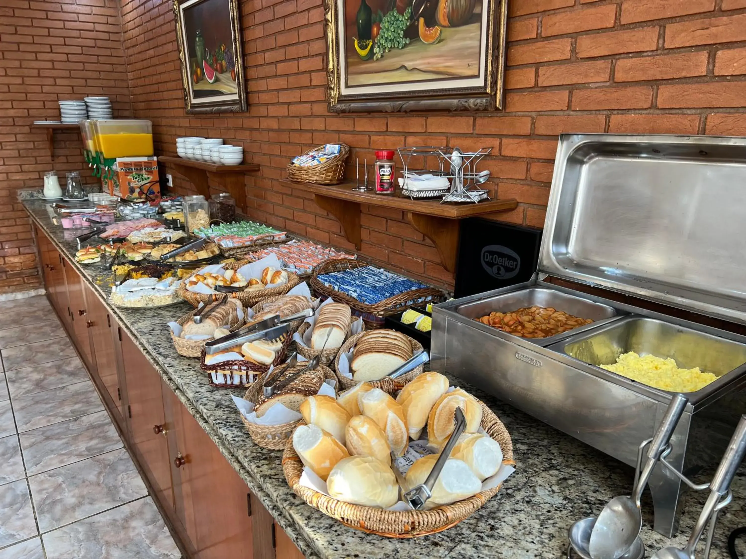 Food and drinks, Food in Hotel Garnier