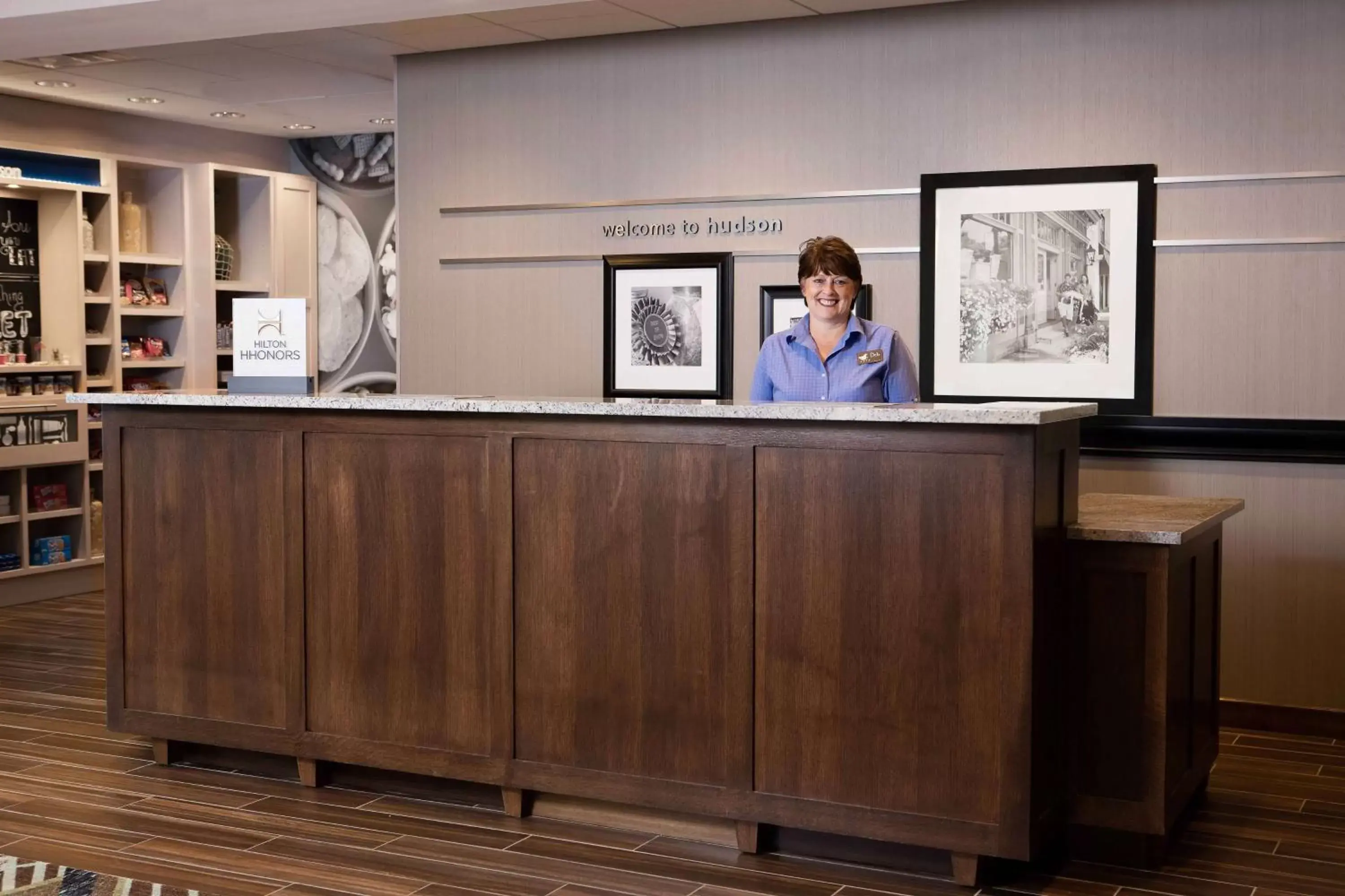 Property building, Lobby/Reception in Hampton Inn & Suites-Hudson Wisconsin