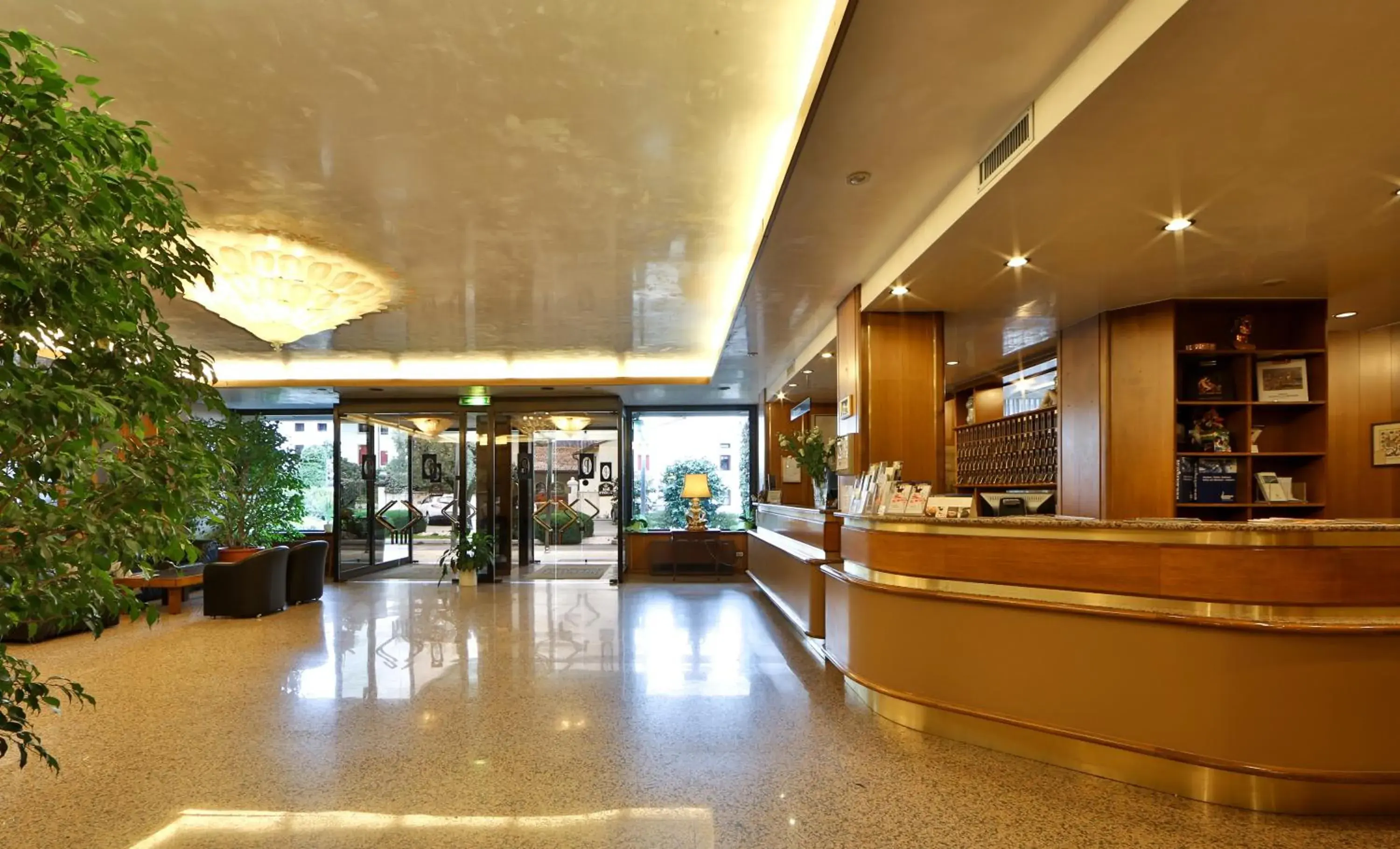 Day, Lobby/Reception in Bonotto Hotel Palladio