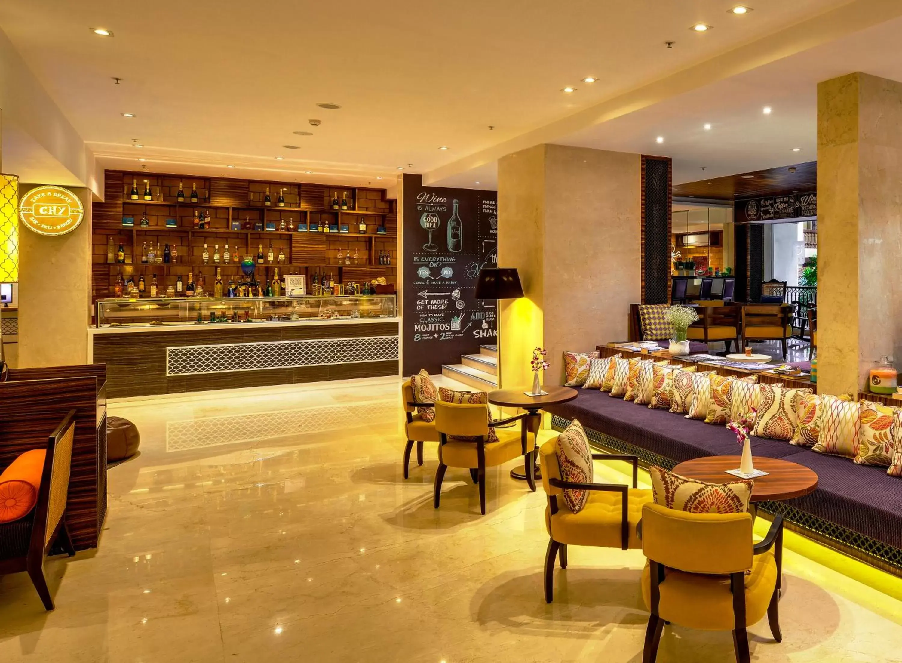 Lounge or bar, Restaurant/Places to Eat in Novotel Goa Resort & Spa