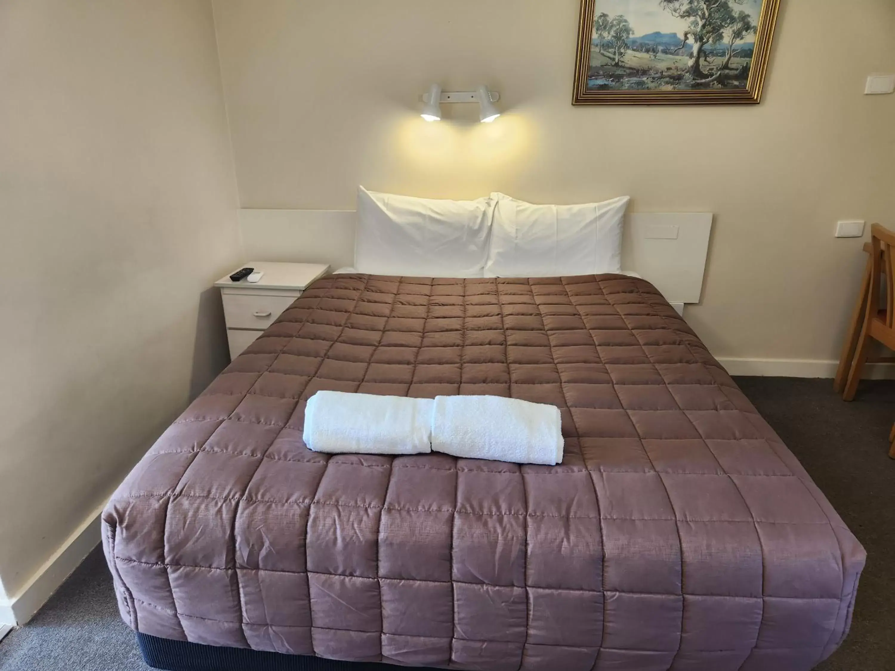 Bedroom, Bed in Hume Inn Motel Albury CBD