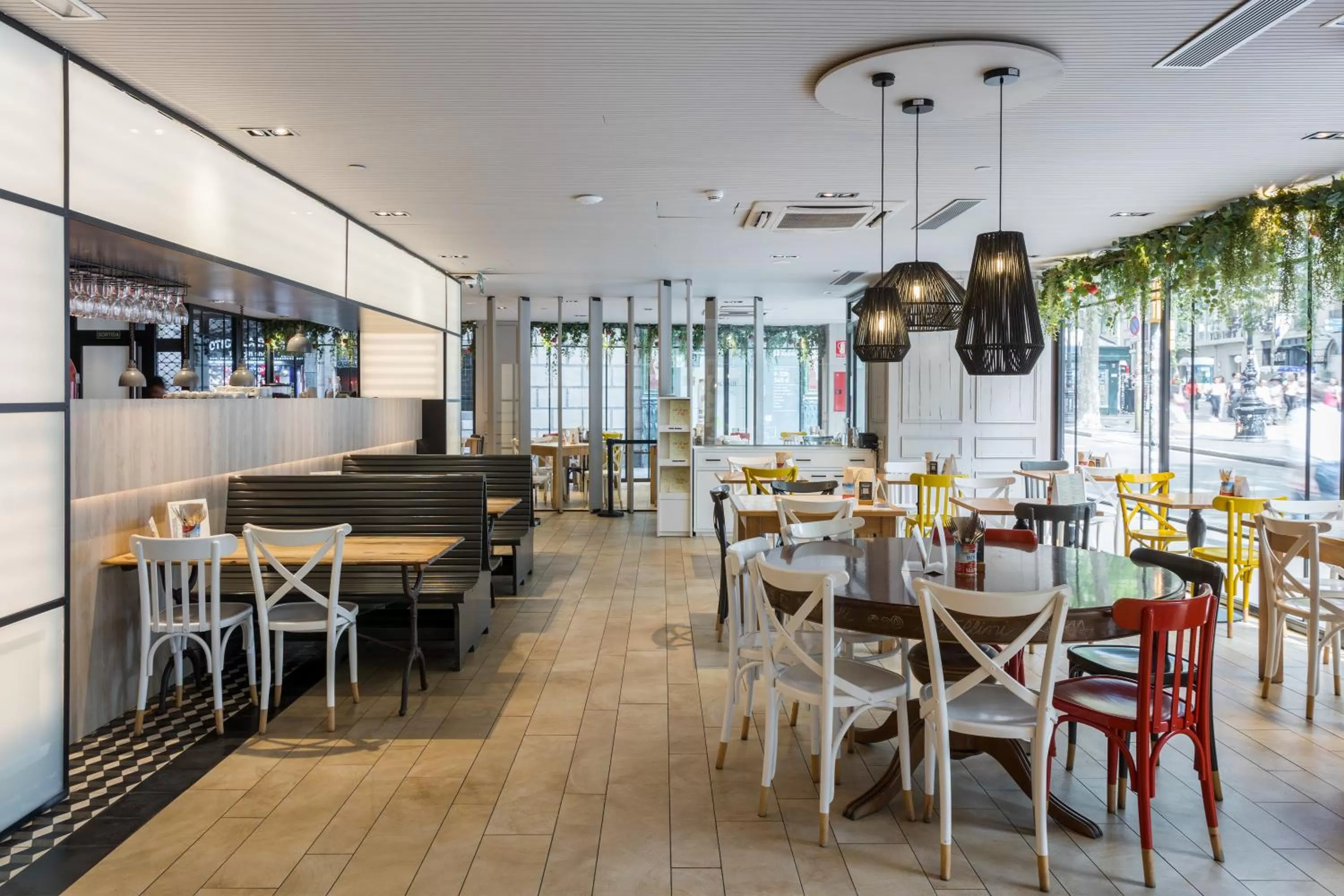 Restaurant/places to eat in Royal Ramblas