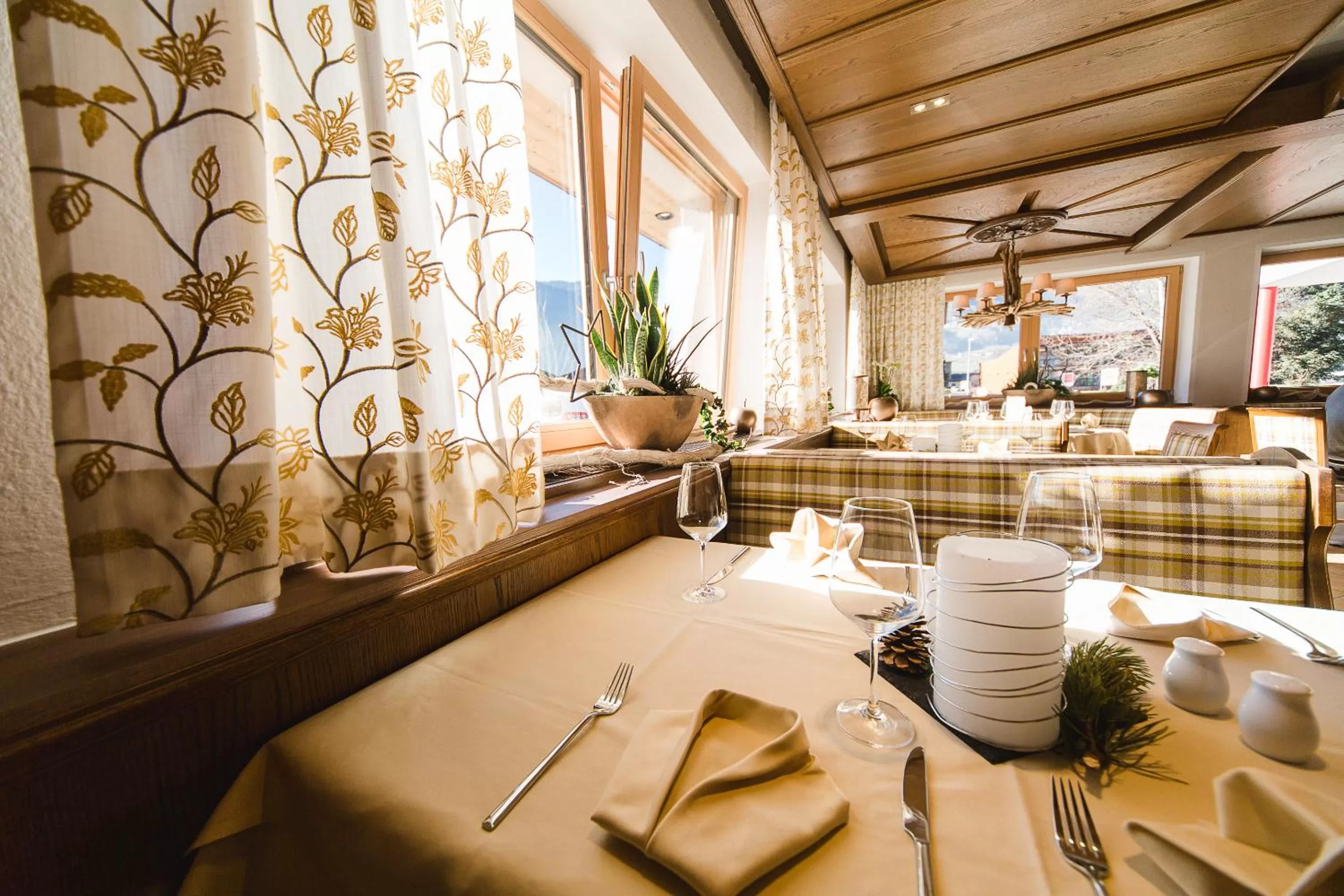 Restaurant/places to eat in Hotel Giessenbach