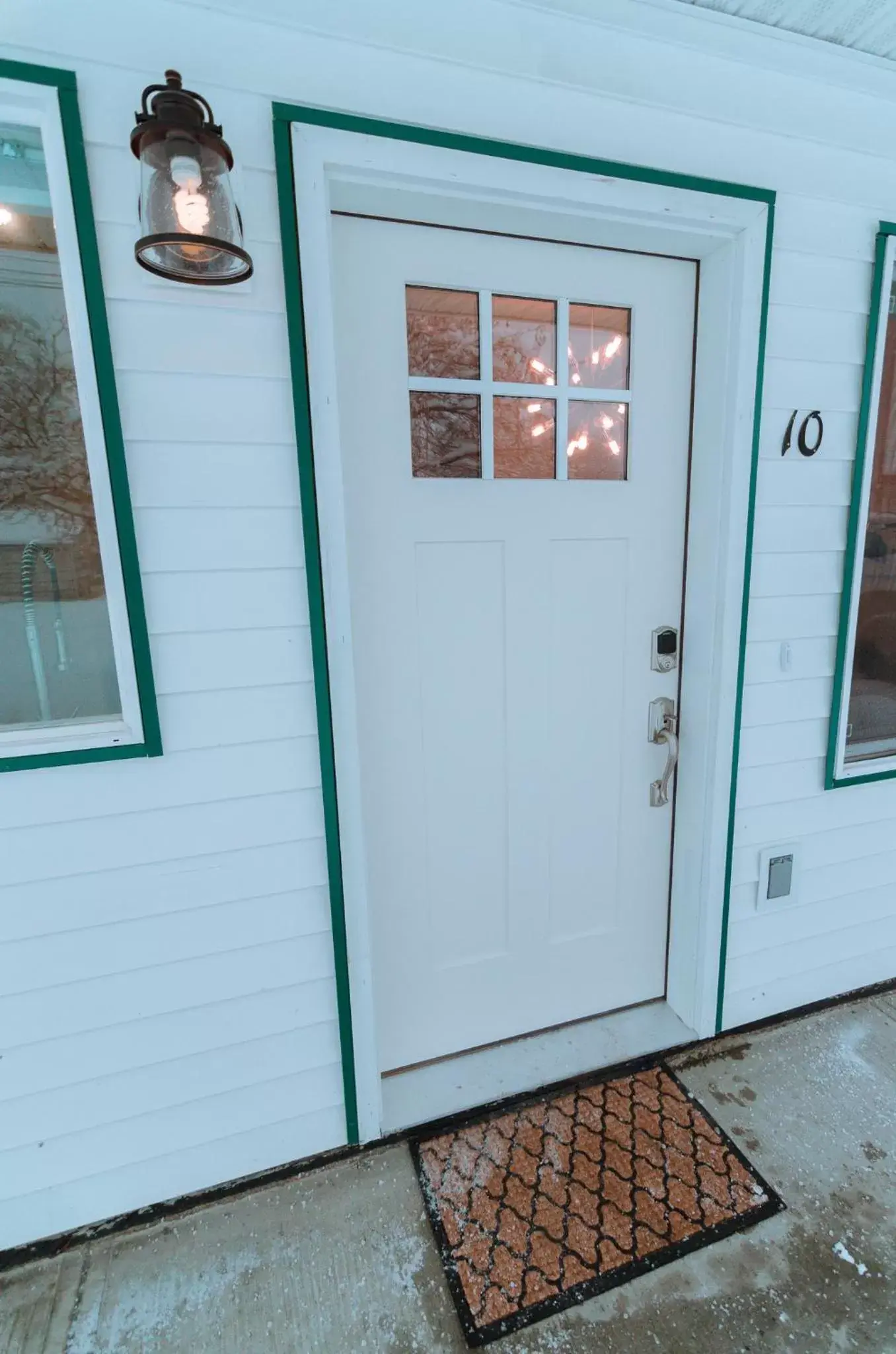 Facade/entrance in Colony Suites