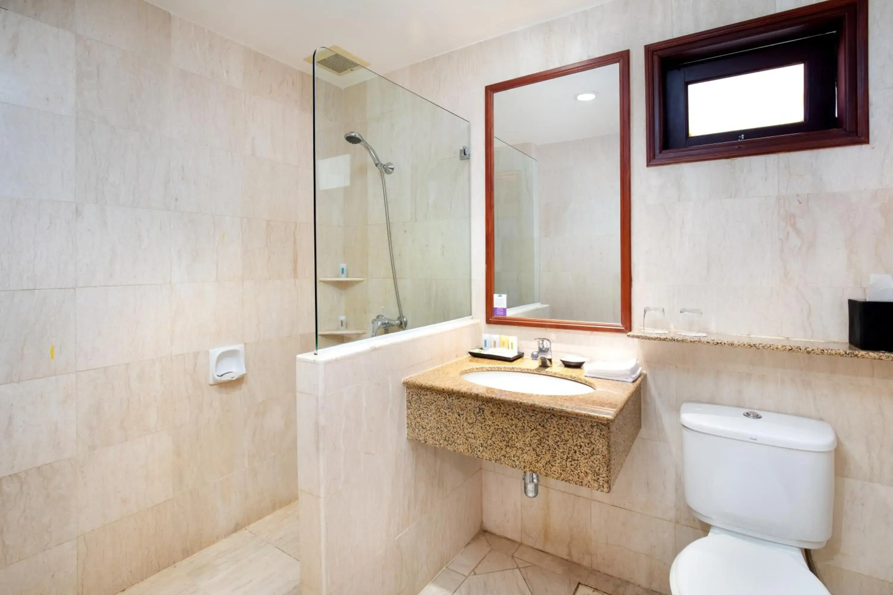 Shower, Bathroom in Holiday Inn Resort Batam, an IHG Hotel