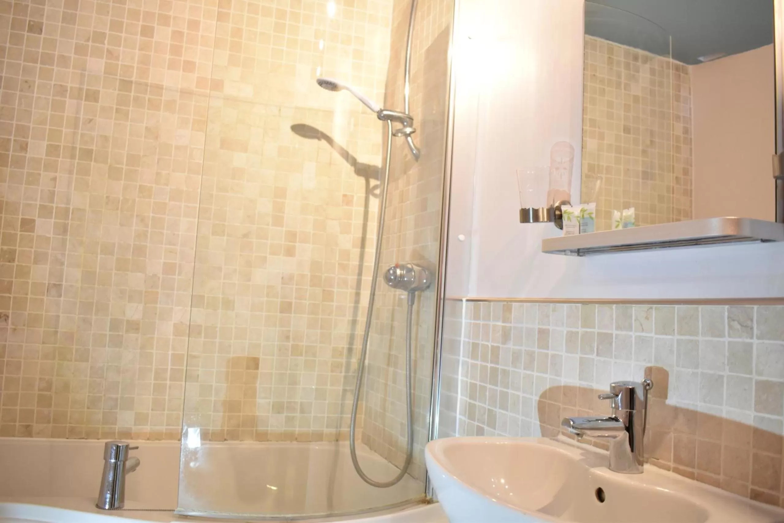 Bathroom in Davenford Stow Gardens