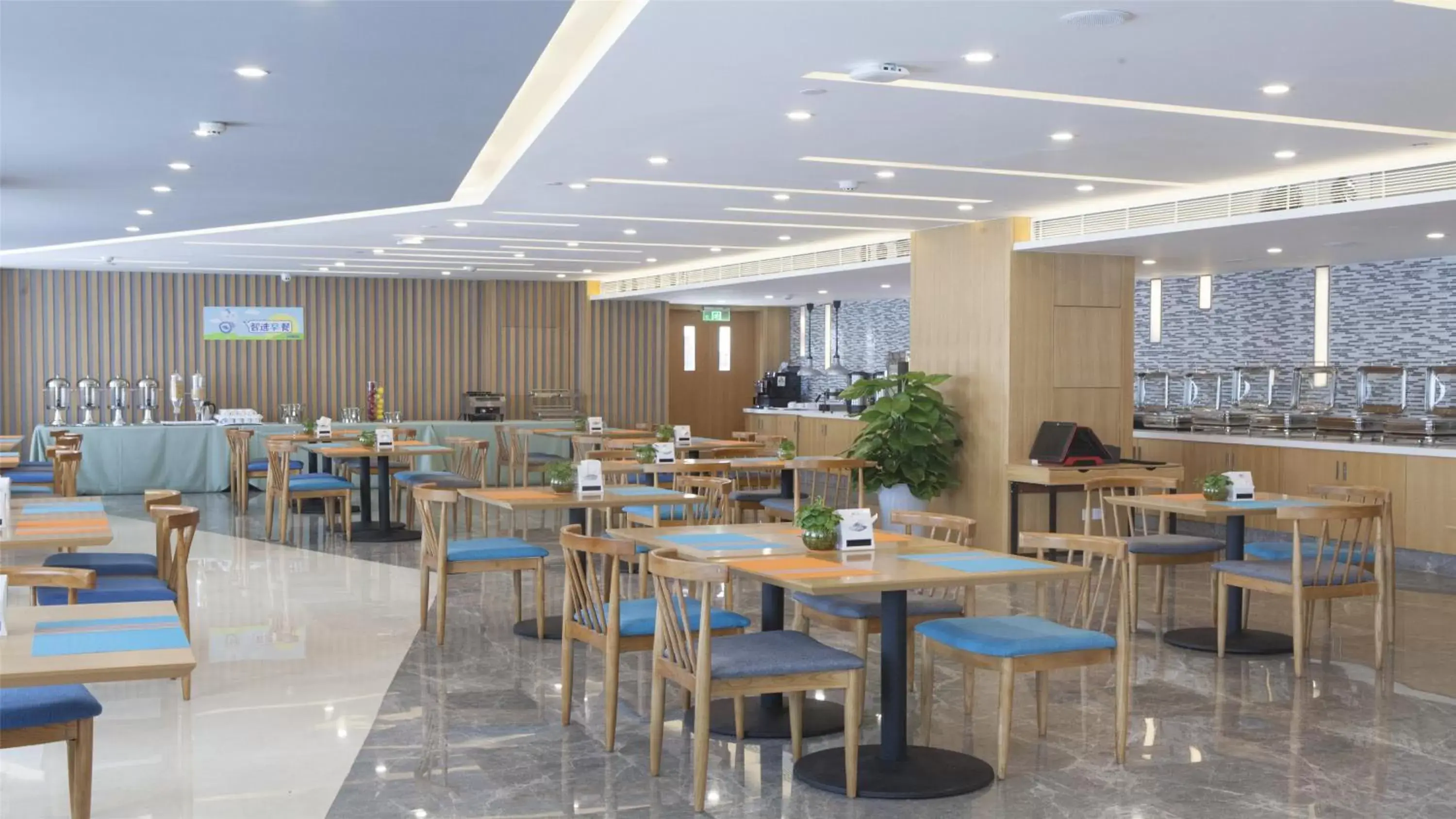 Restaurant/Places to Eat in Holiday Inn Express Chengdu Airport Zone(Chengdu Shuangliu International Airport Branch), an IHG Hotel