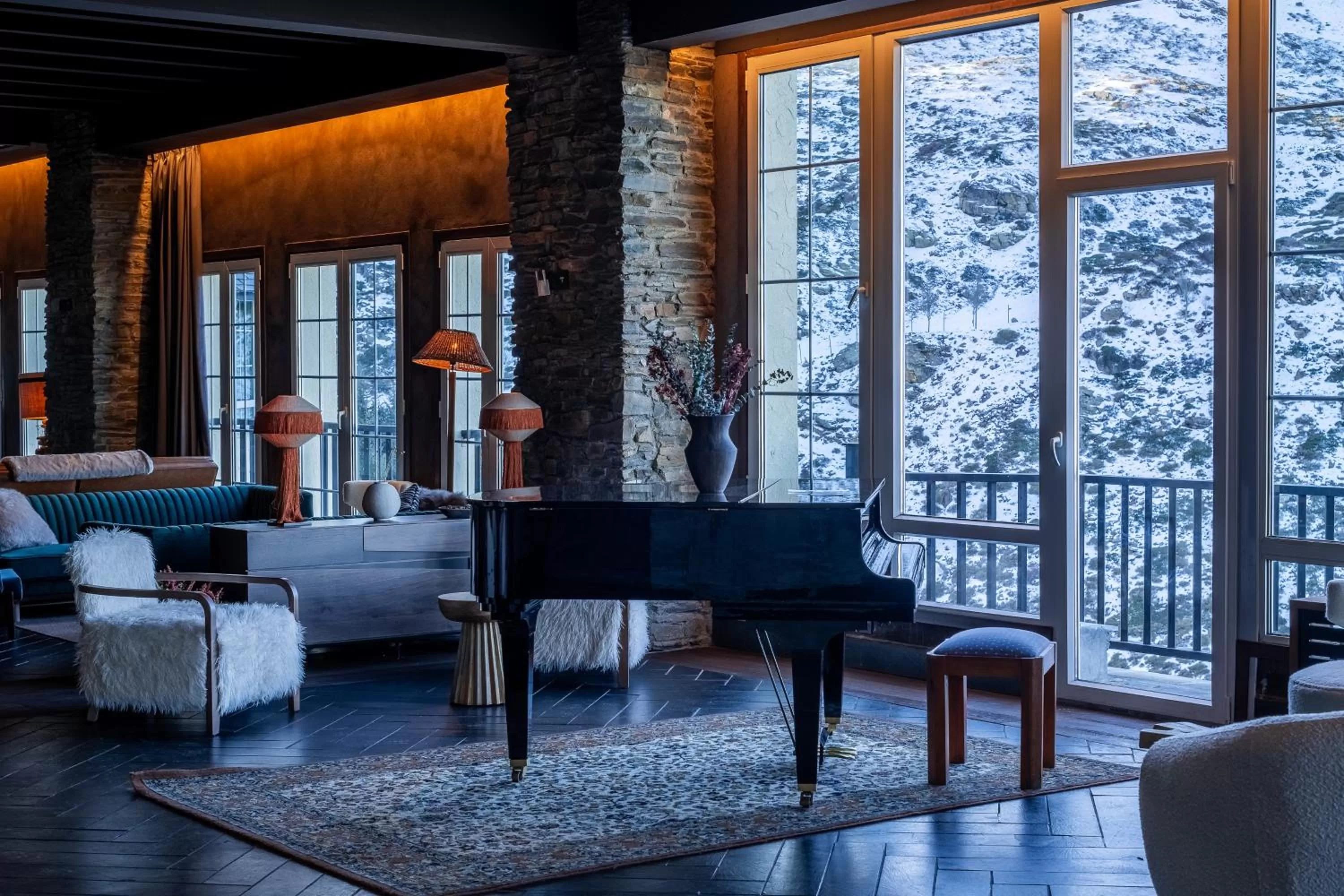 Seating area in Hotel Ziryab