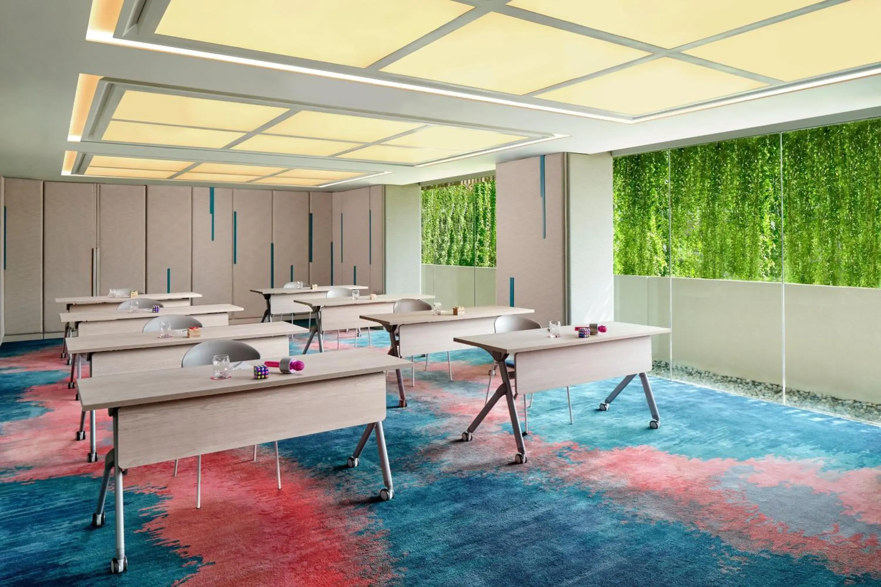 Meeting/conference room in Aloft Bali Kuta at Beachwalk