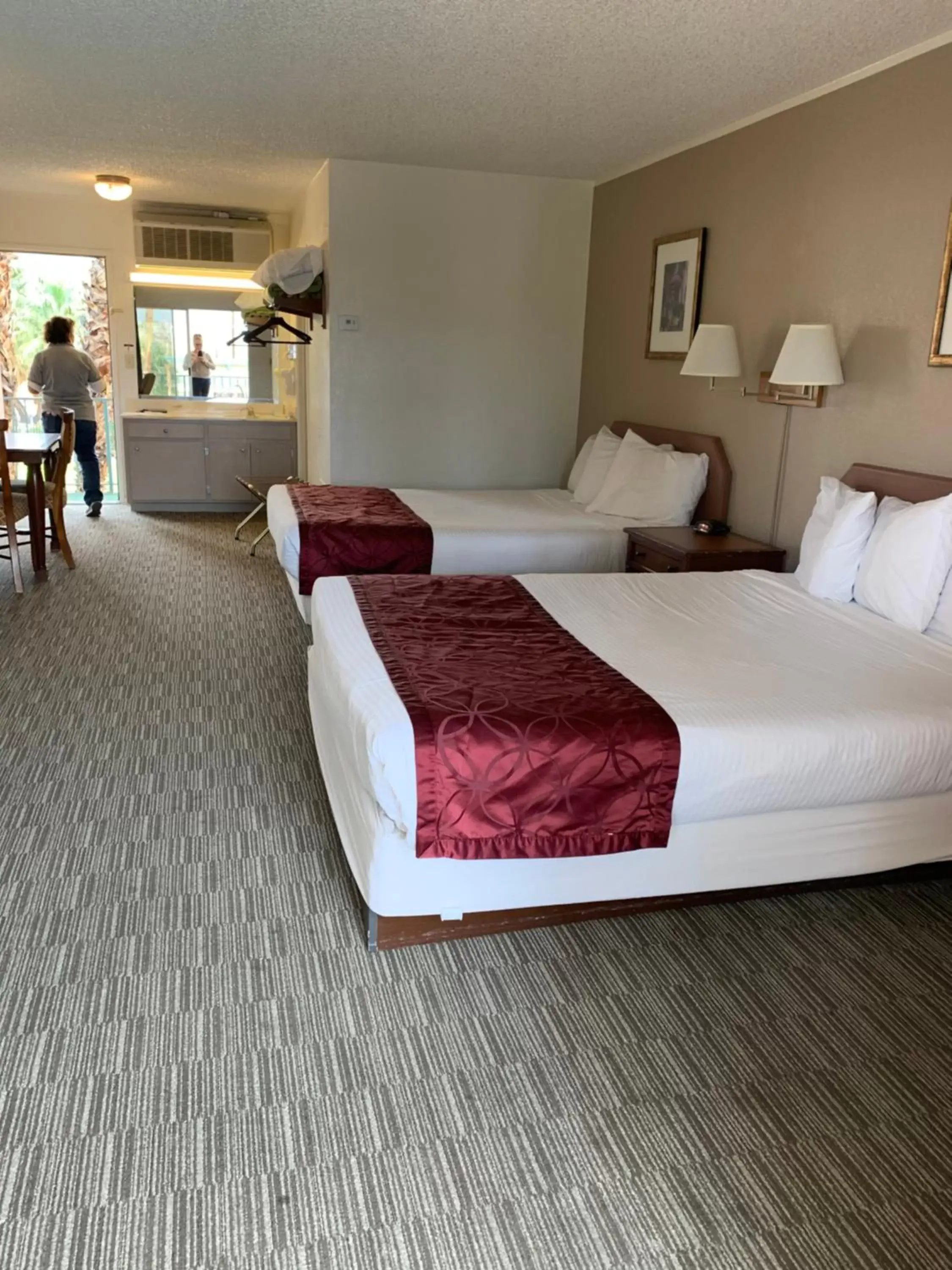 Bed in Desert Hot Springs Spa Hotel
