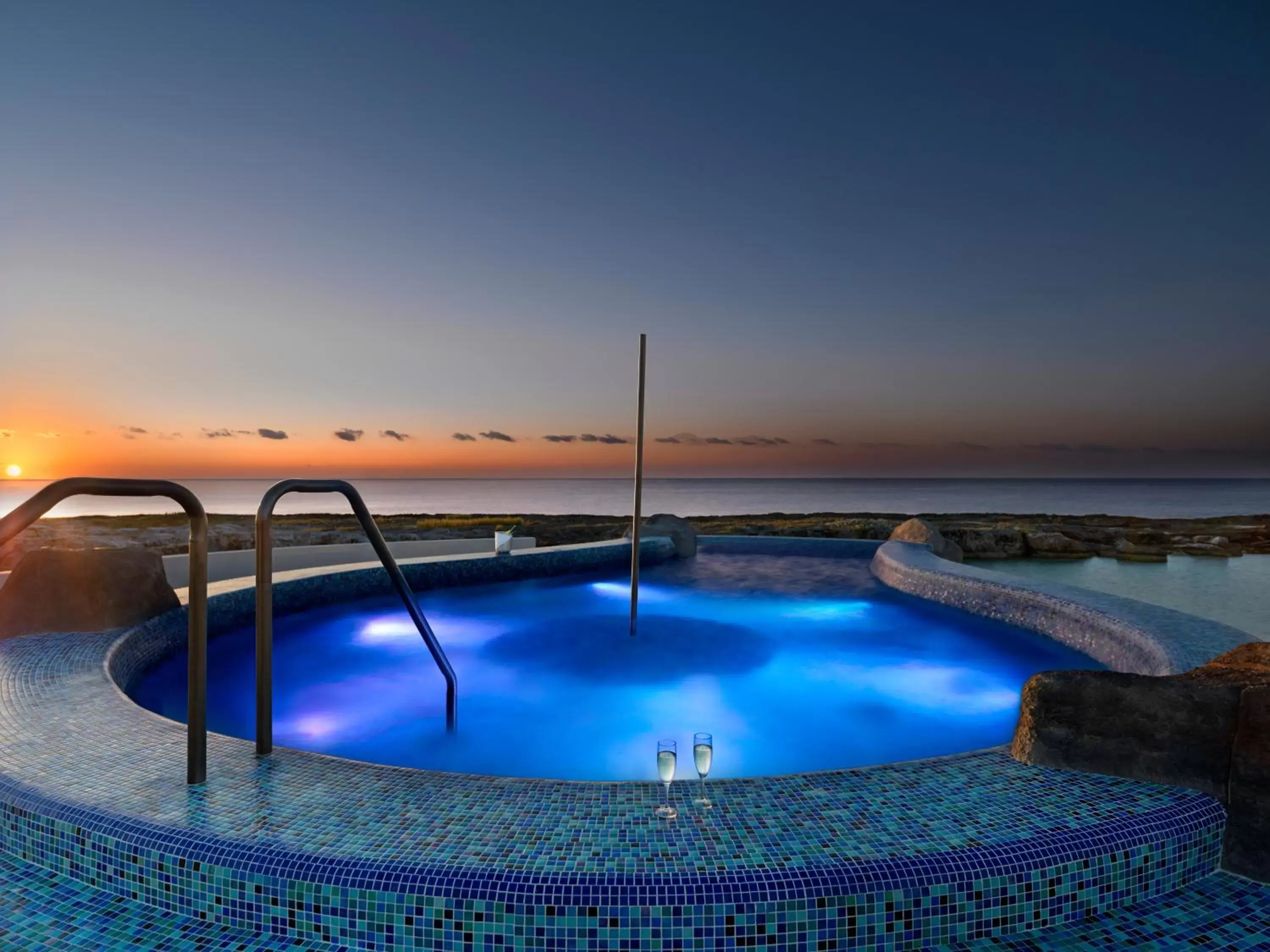 Swimming pool in Hard Rock Hotel Riviera Maya- Heaven Section (Adults Only) All Inclusive Swimming pool in Hard Rock Hotel Riviera Maya- Heaven Section (Adults Only) All Inclusive