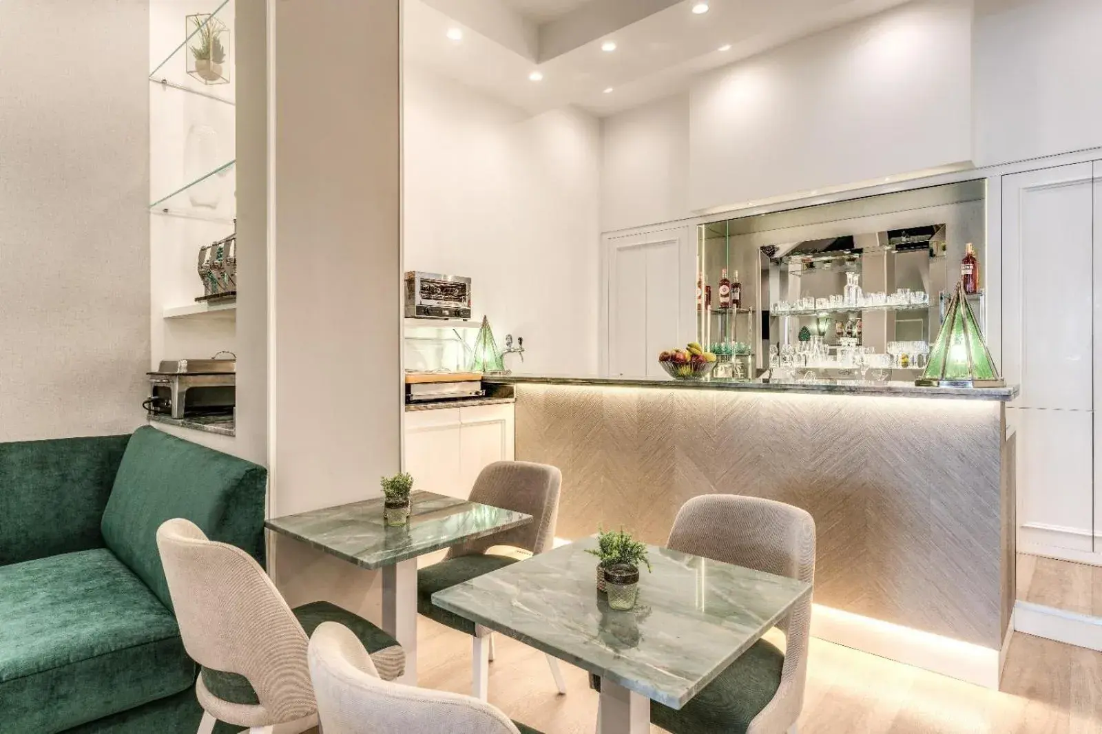 Lounge or bar in Hotel Sorrento City Lounge or bar in Hotel Sorrento City