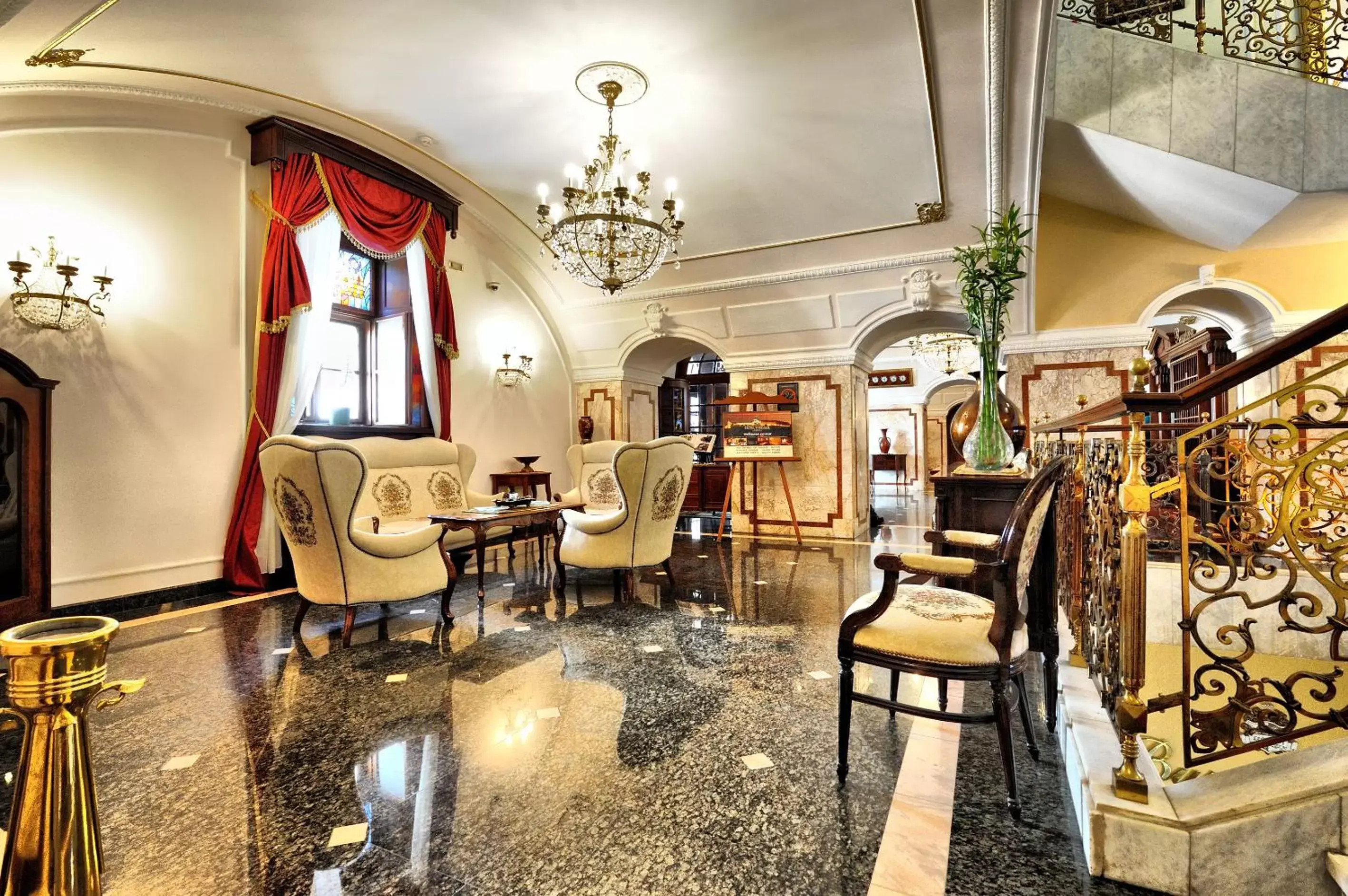 Lobby or reception, Restaurant/Places to Eat in Hotel Leopold I