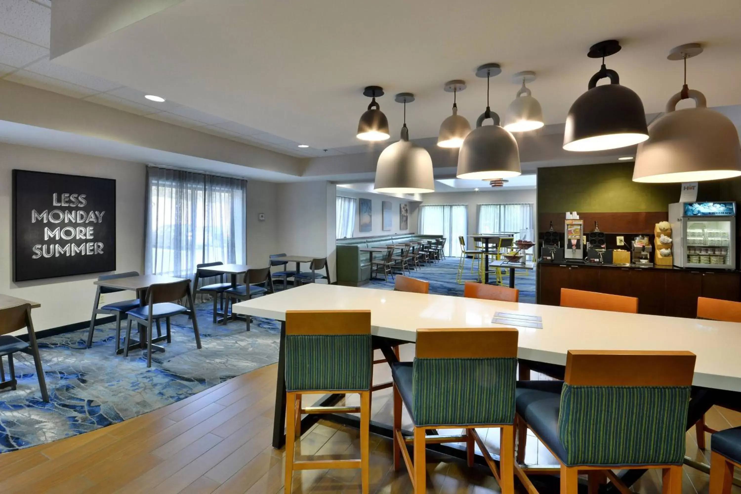 Breakfast, Restaurant/Places to Eat in Fairfield Inn & Suites by Marriott Charlottesville North