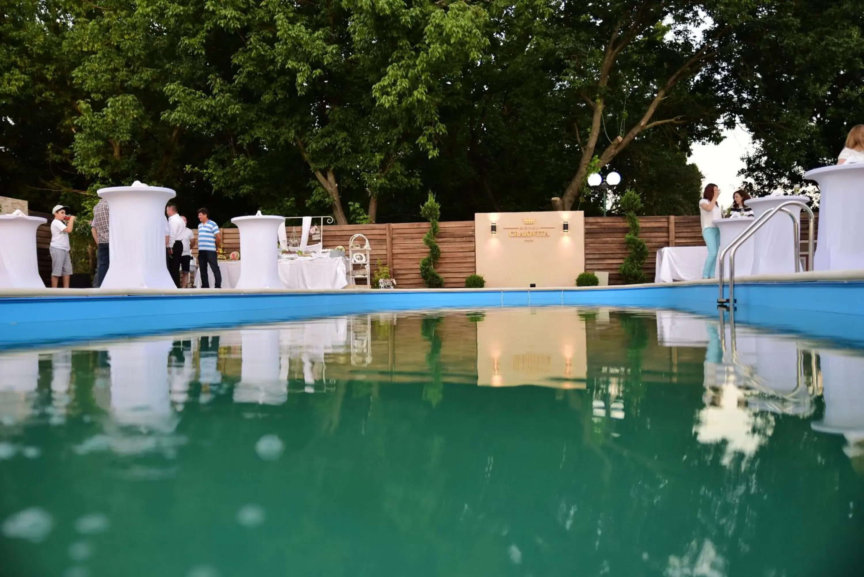 Swimming Pool in Hotel Craiovita