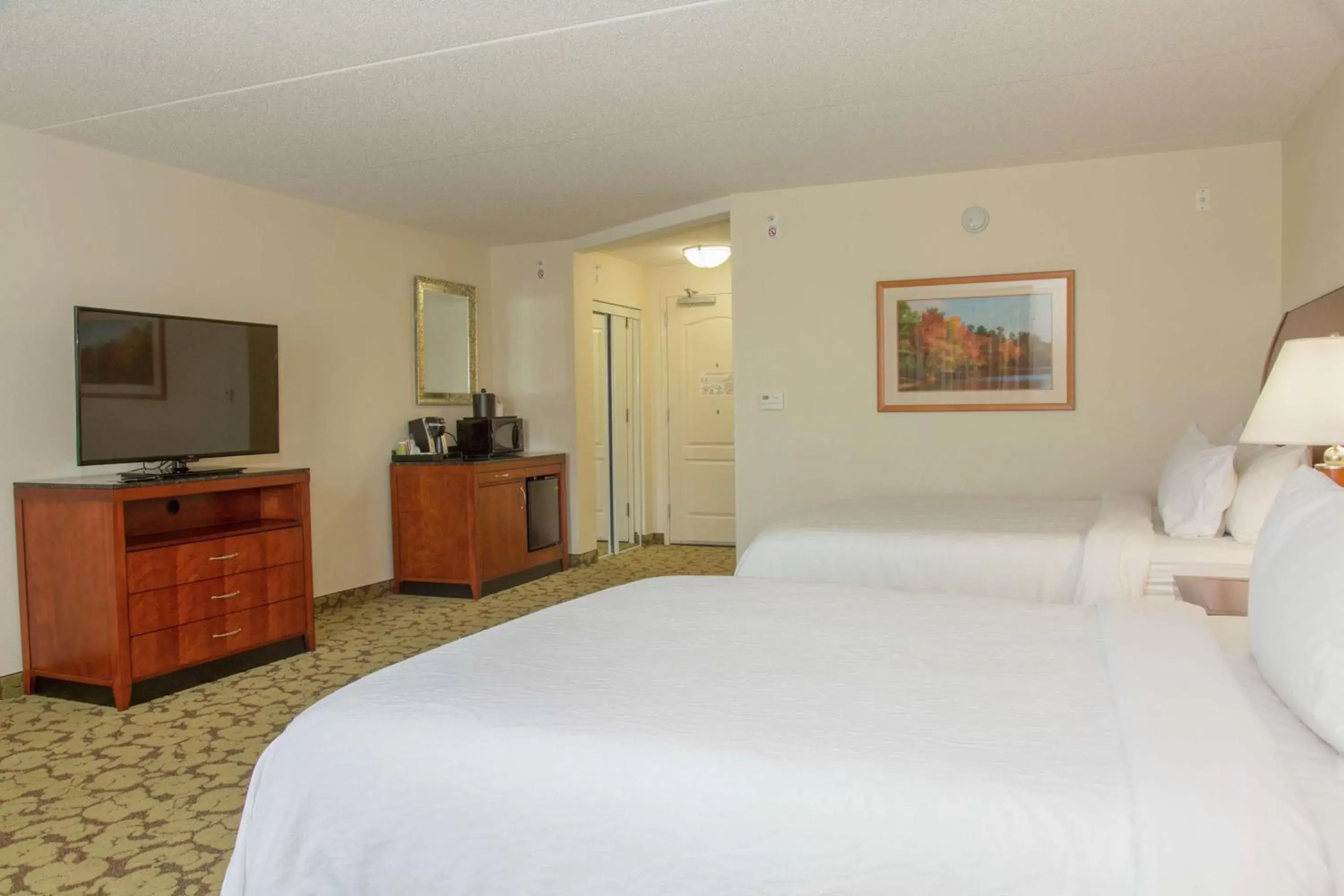 Photo of the whole room, Bed in Hilton Garden Inn Myrtle Beach/Coastal Grand Mall