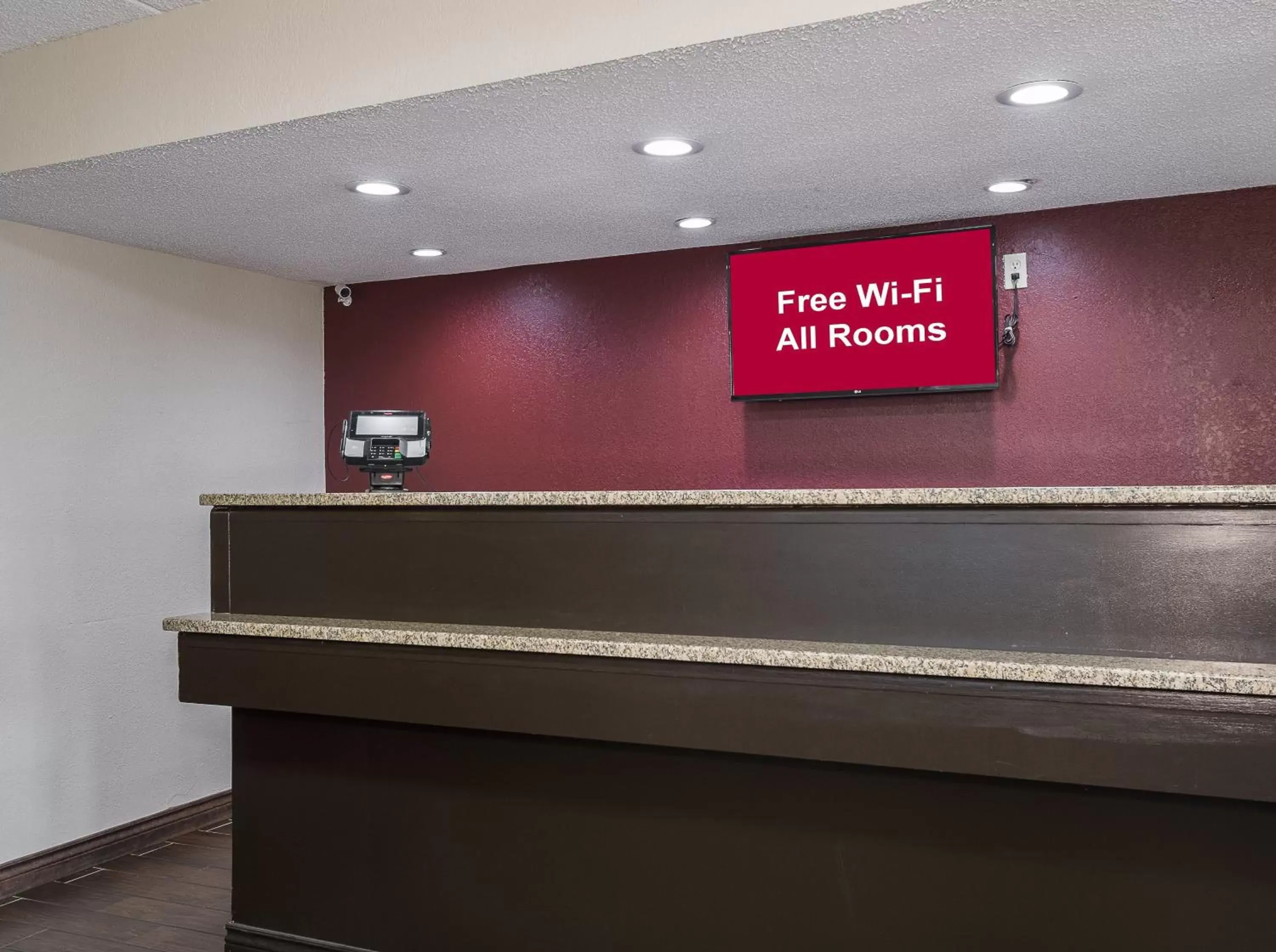 Lobby or reception, Lobby/Reception in Red Roof Inn Cincinnati East - Beechmont