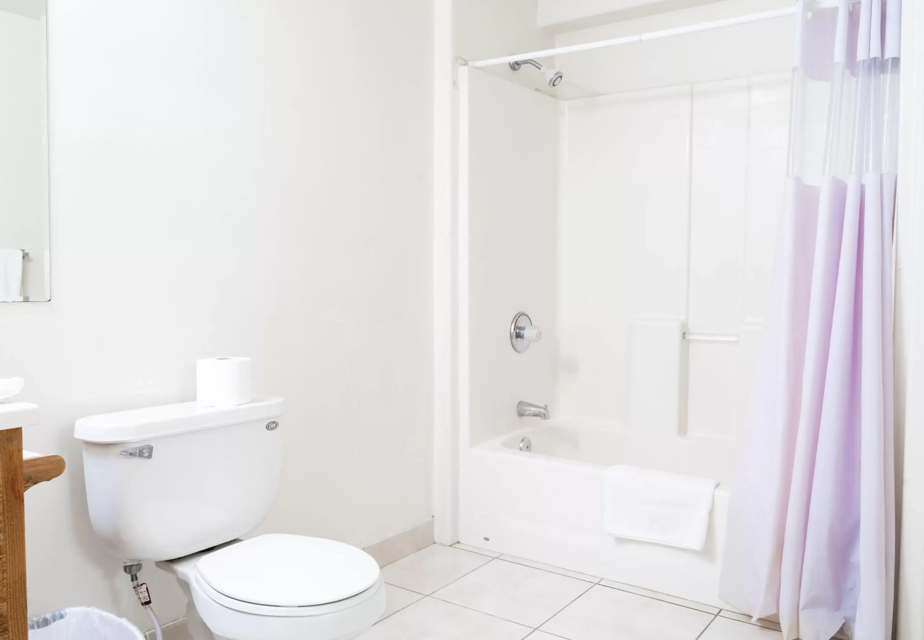 Bathroom in Country Cabins Inn