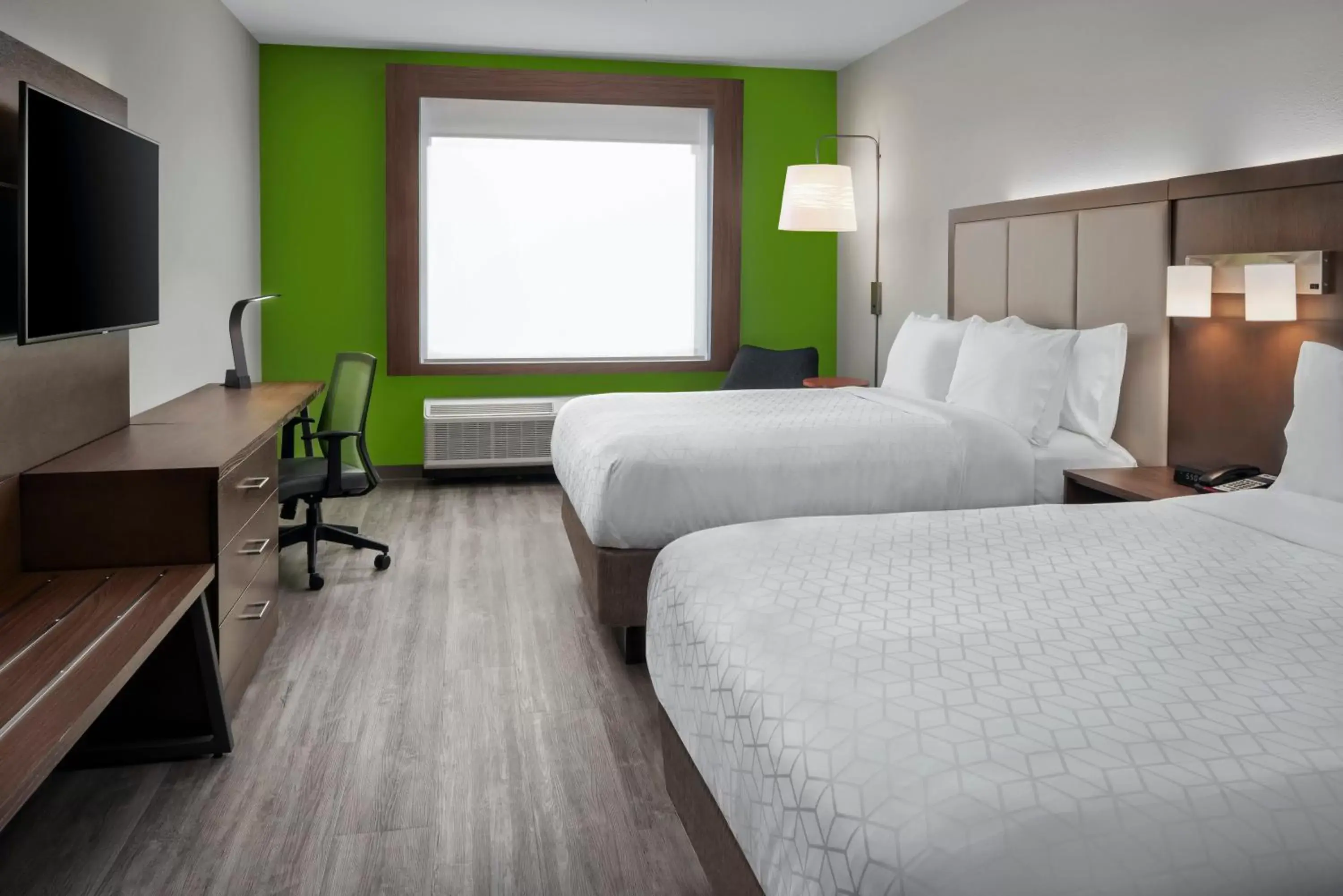 Photo of the whole room, Bed in Holiday Inn Express & Suites - Odessa I-20, an IHG Hotel