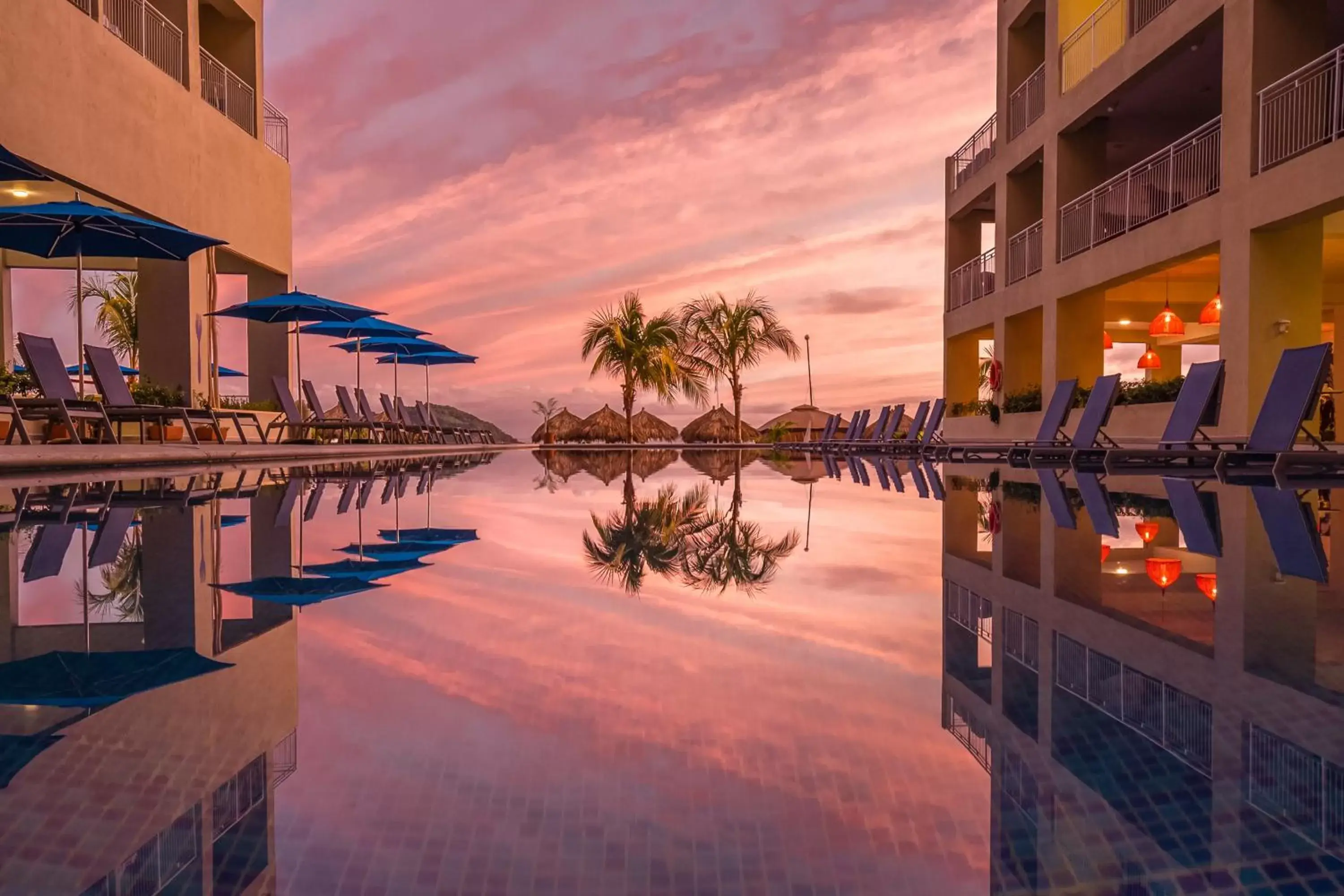 Swimming Pool in Decameron La Marina