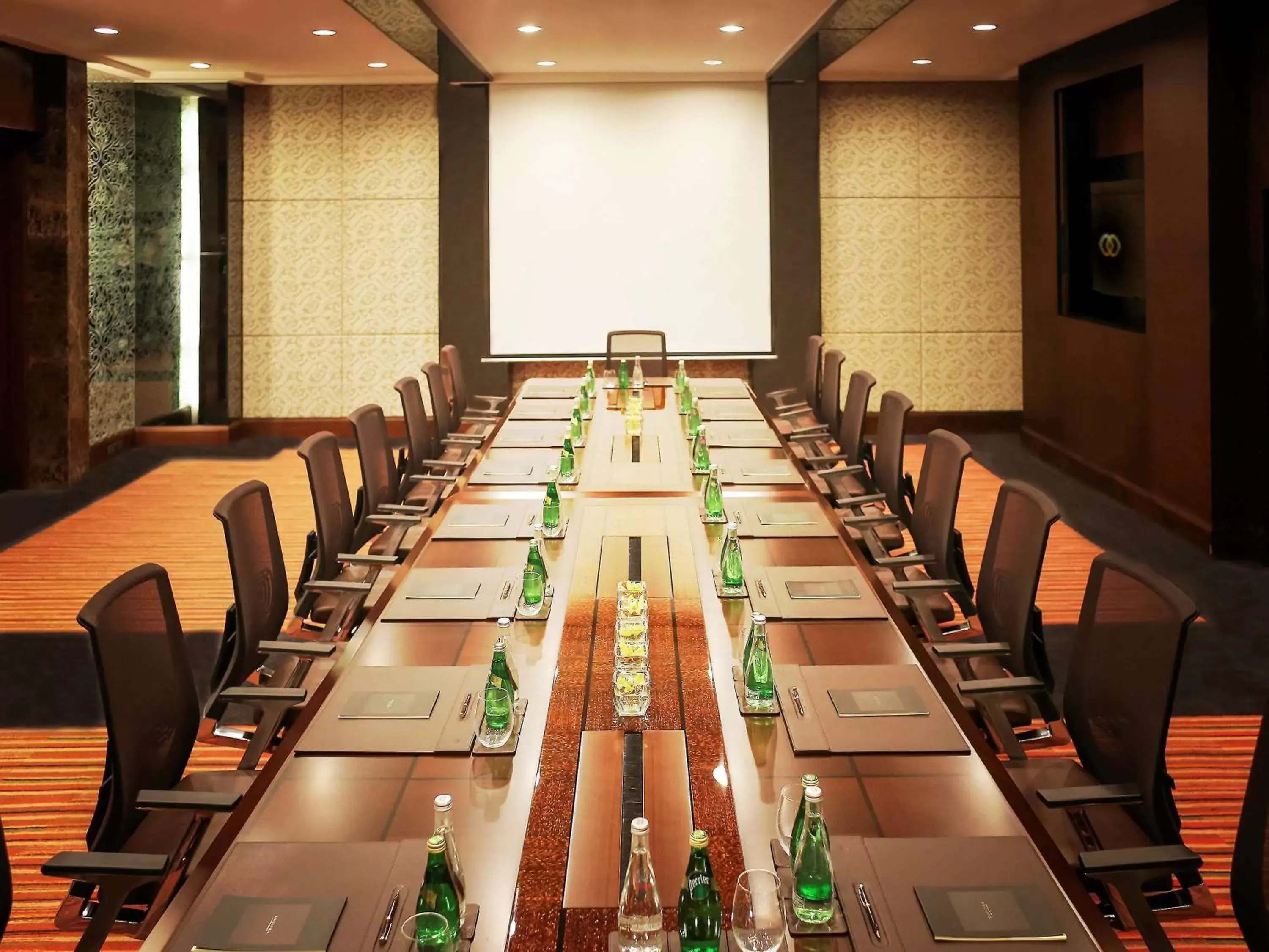 Meeting/conference room in Sofitel Philippine Plaza Manila