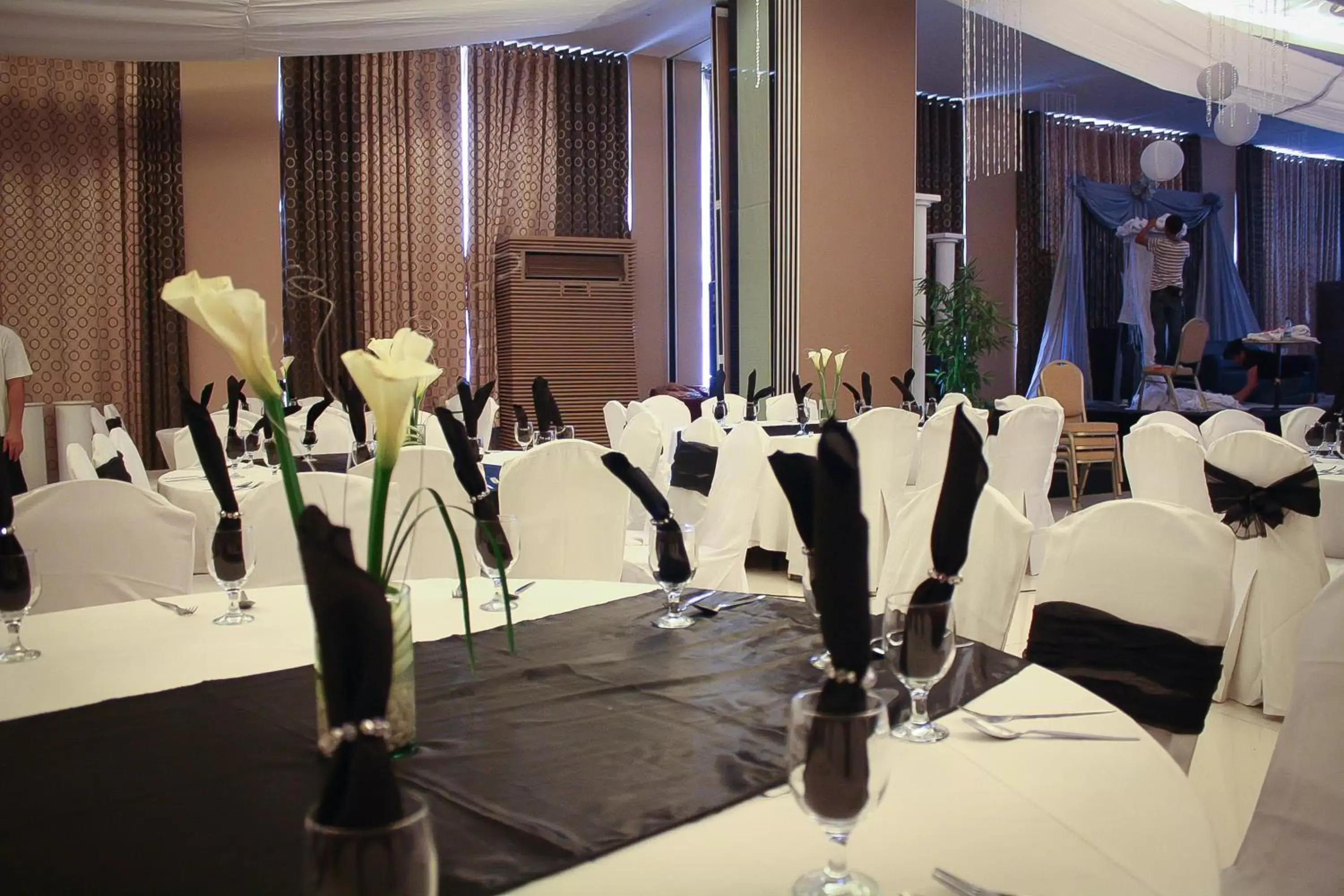 Banquet/Function facilities, Restaurant/Places to Eat in CityState Tower Hotel