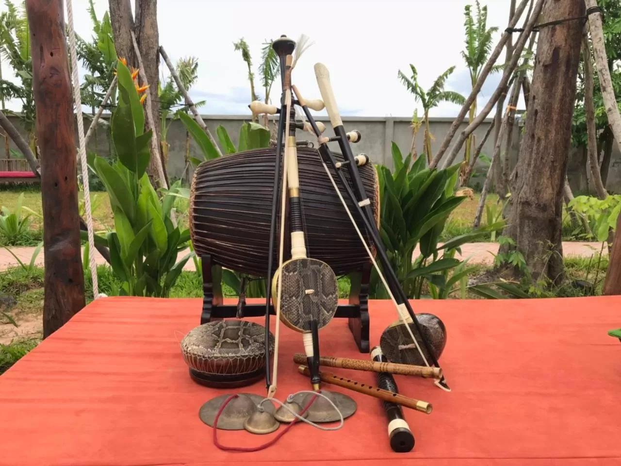 Decorative detail in Dontrei Villa Angkor