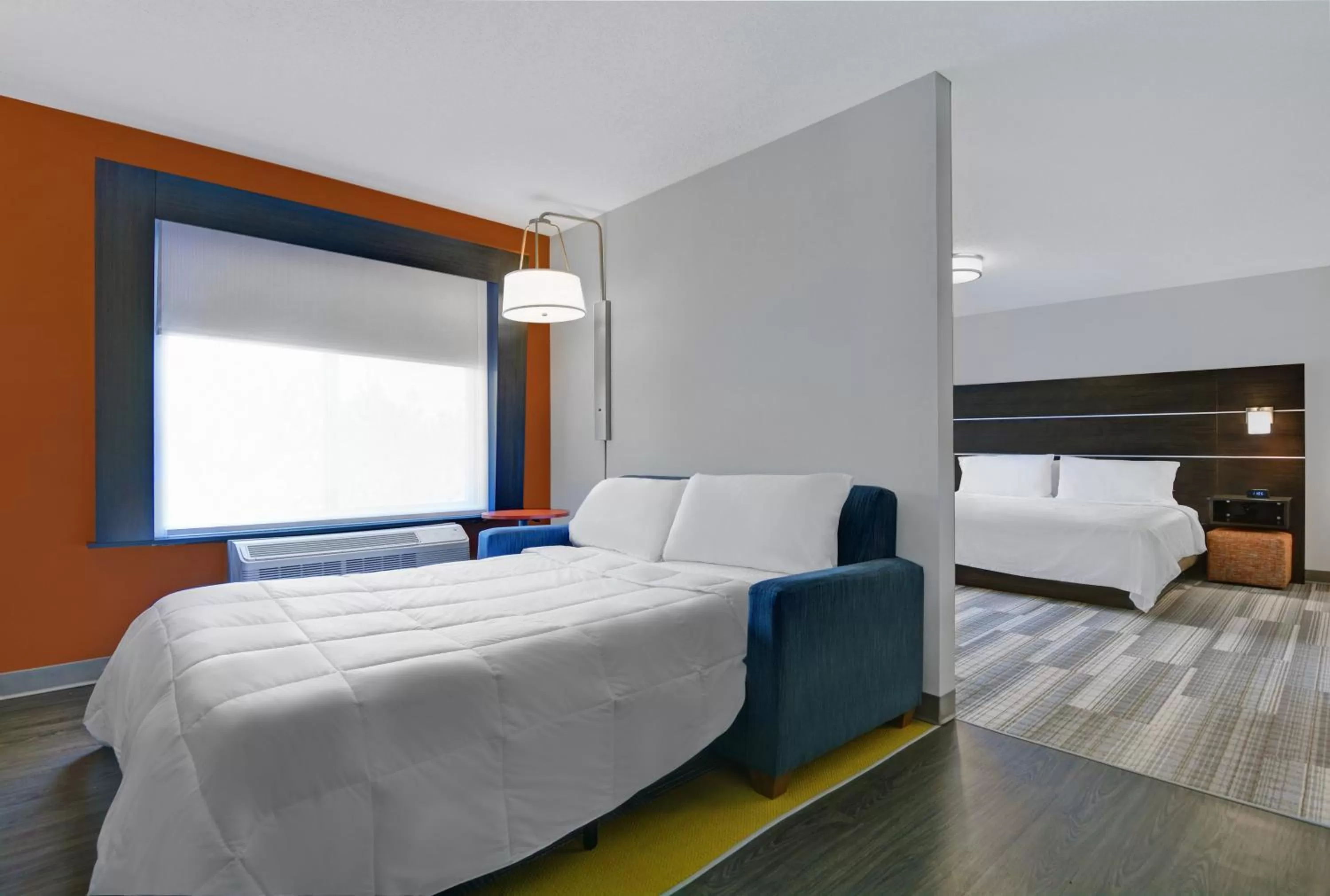 Photo of the whole room, Bed in Holiday Inn Express Atmore by IHG