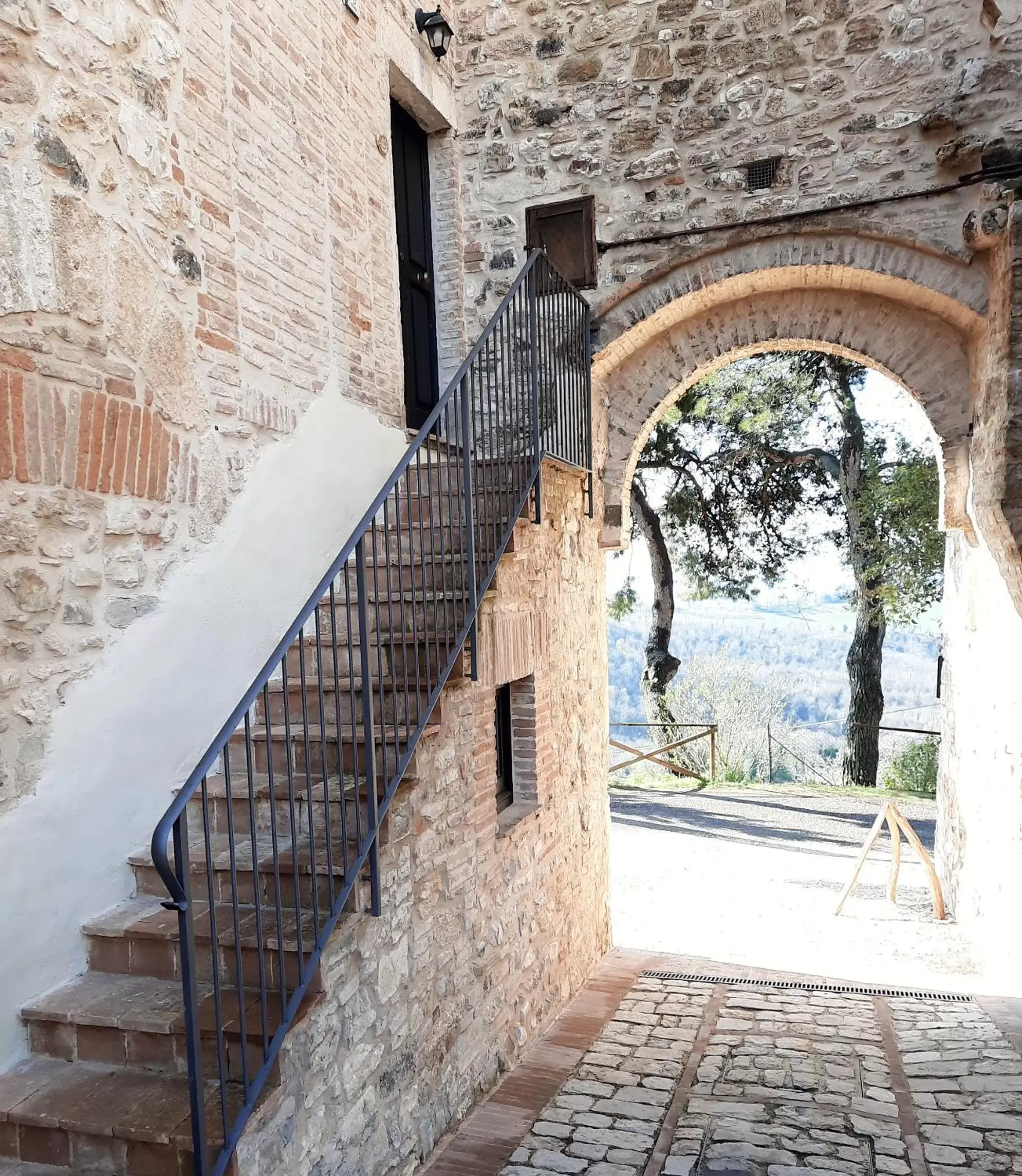 Photo of the whole room, Property Building in Borgo Petroro