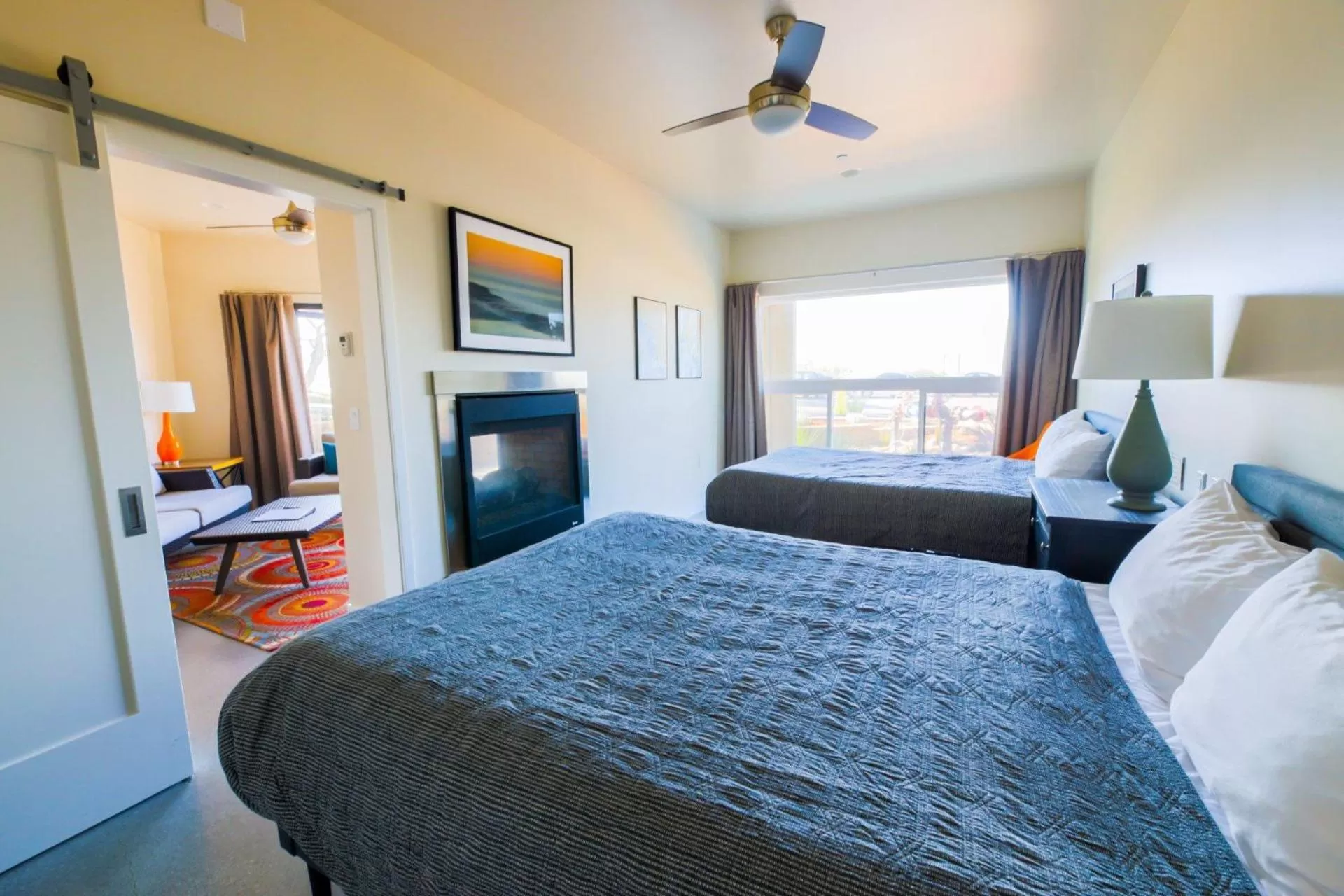 Bed in Baywood Inn Bed & Breakfast