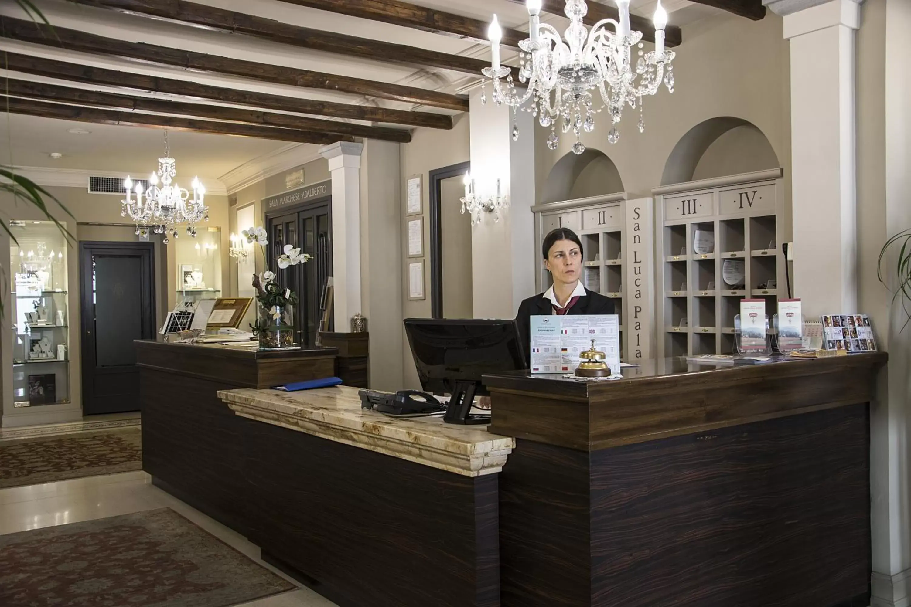 Facade/entrance, Lobby/Reception in San Luca Palace