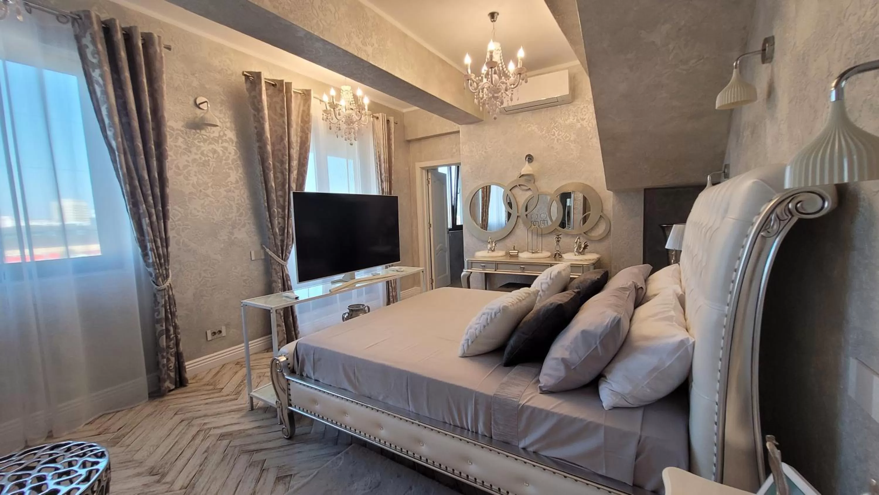 Bed in Terrace Suites Iasi