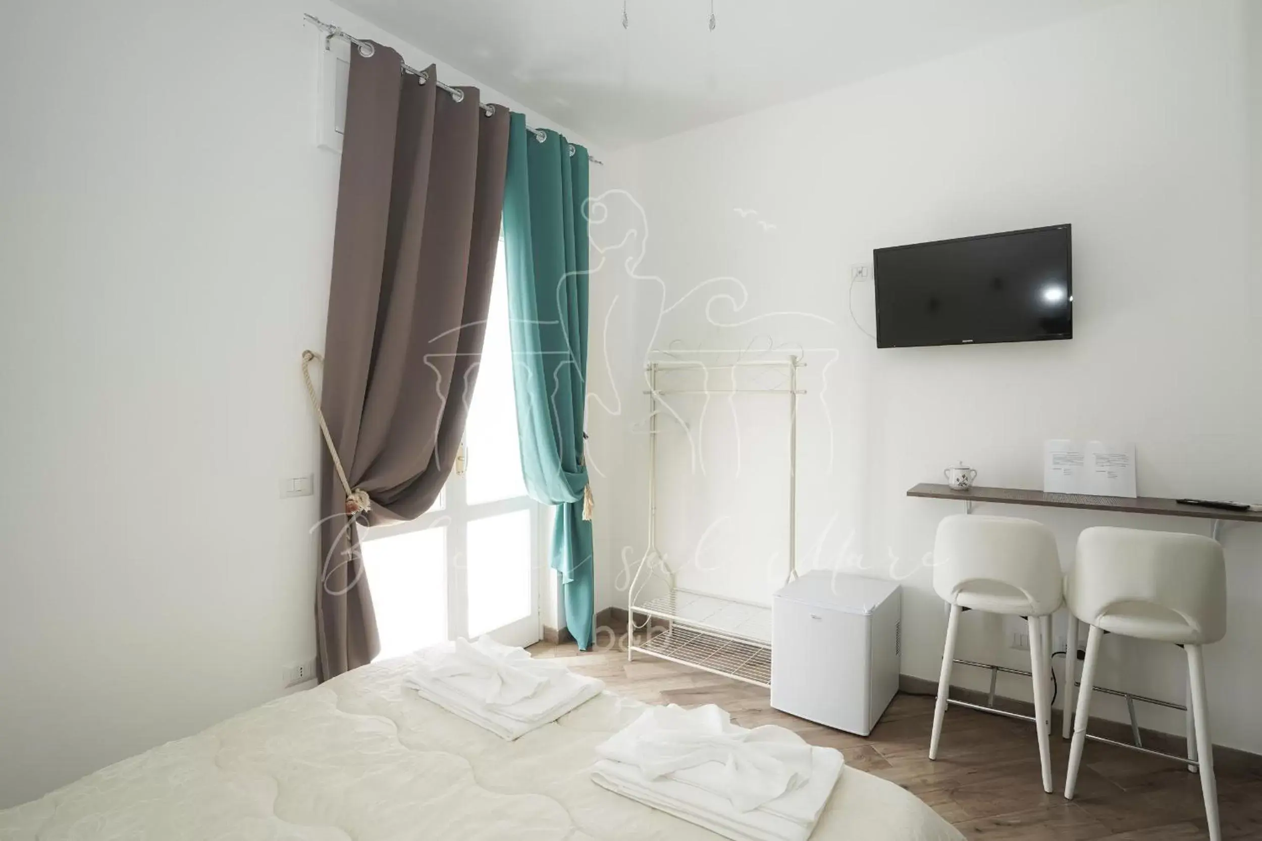 Bed, TV/Entertainment Center in Balconi sul mare