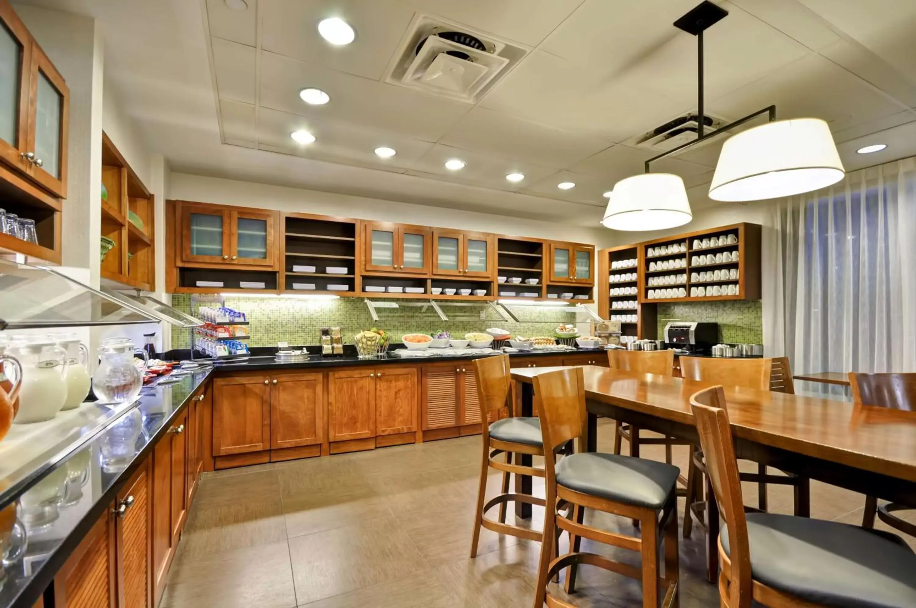 Restaurant/places to eat in Hyatt Place Tampa Airport/Westshore Restaurant/places to eat in Hyatt Place Tampa Airport/Westshore