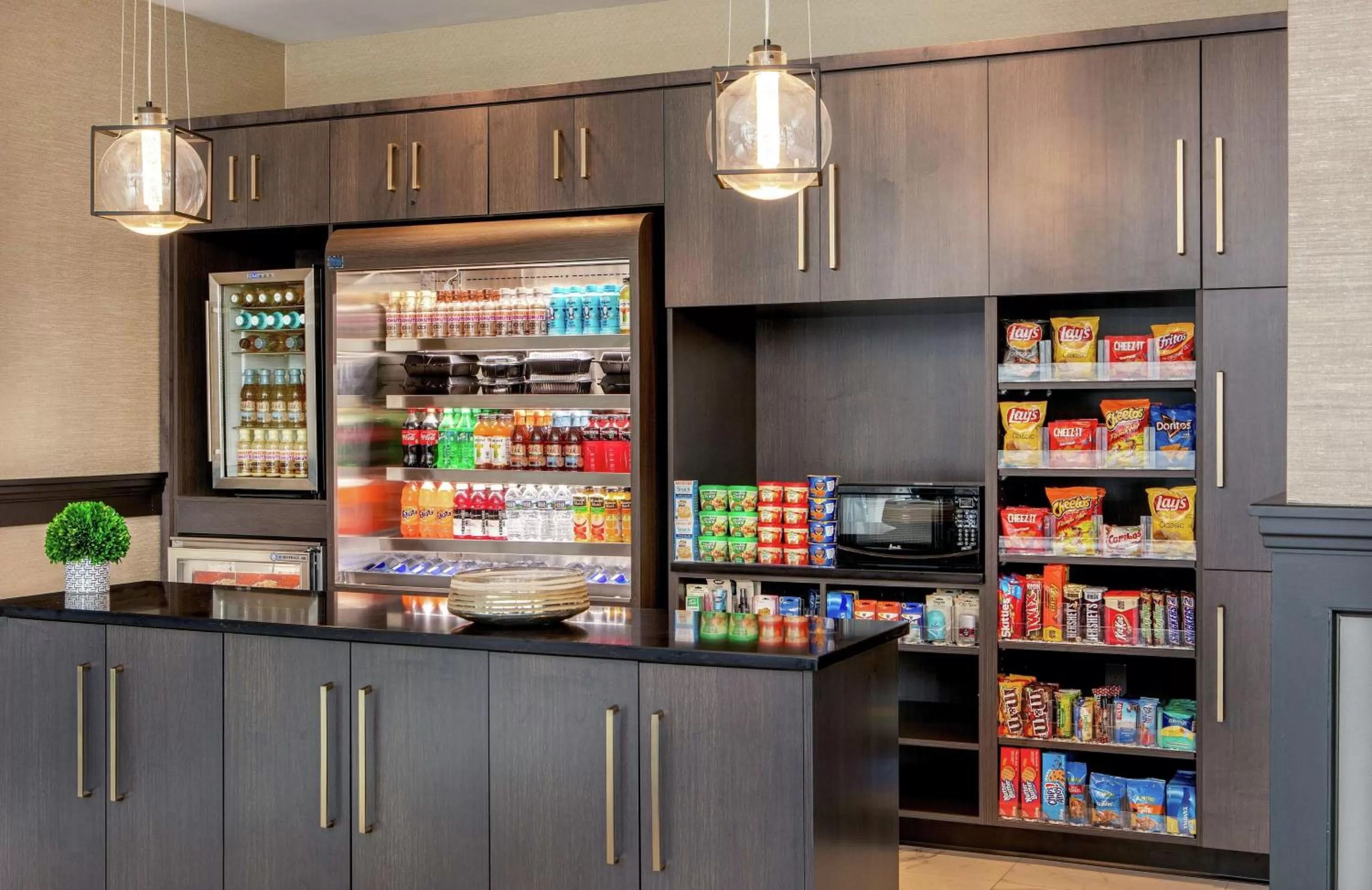 Restaurant/places to eat in Doubletree By Hilton Youngstown Downtown